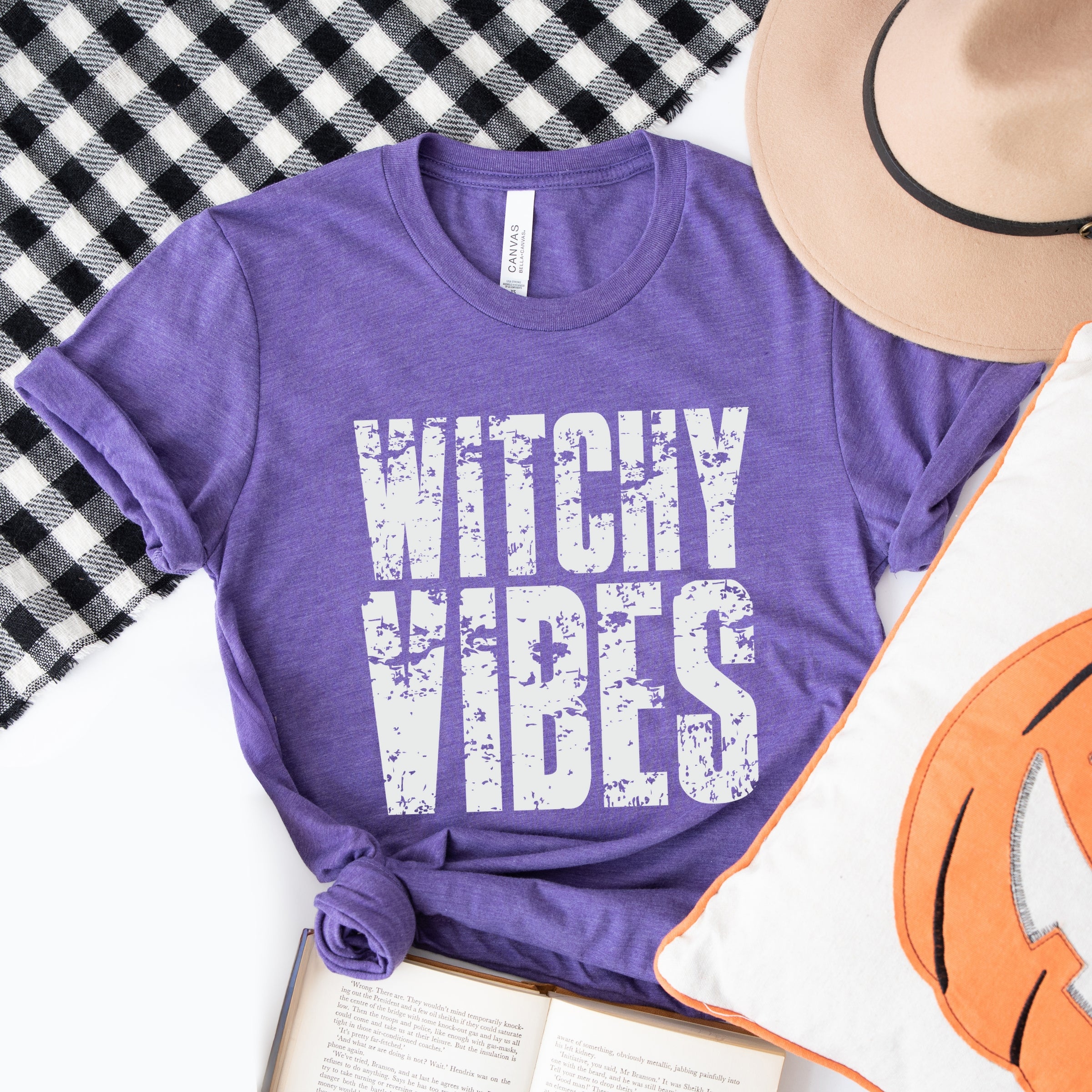 Witchy Vibes - Women's Short Sleeve Graphic T-Shirt