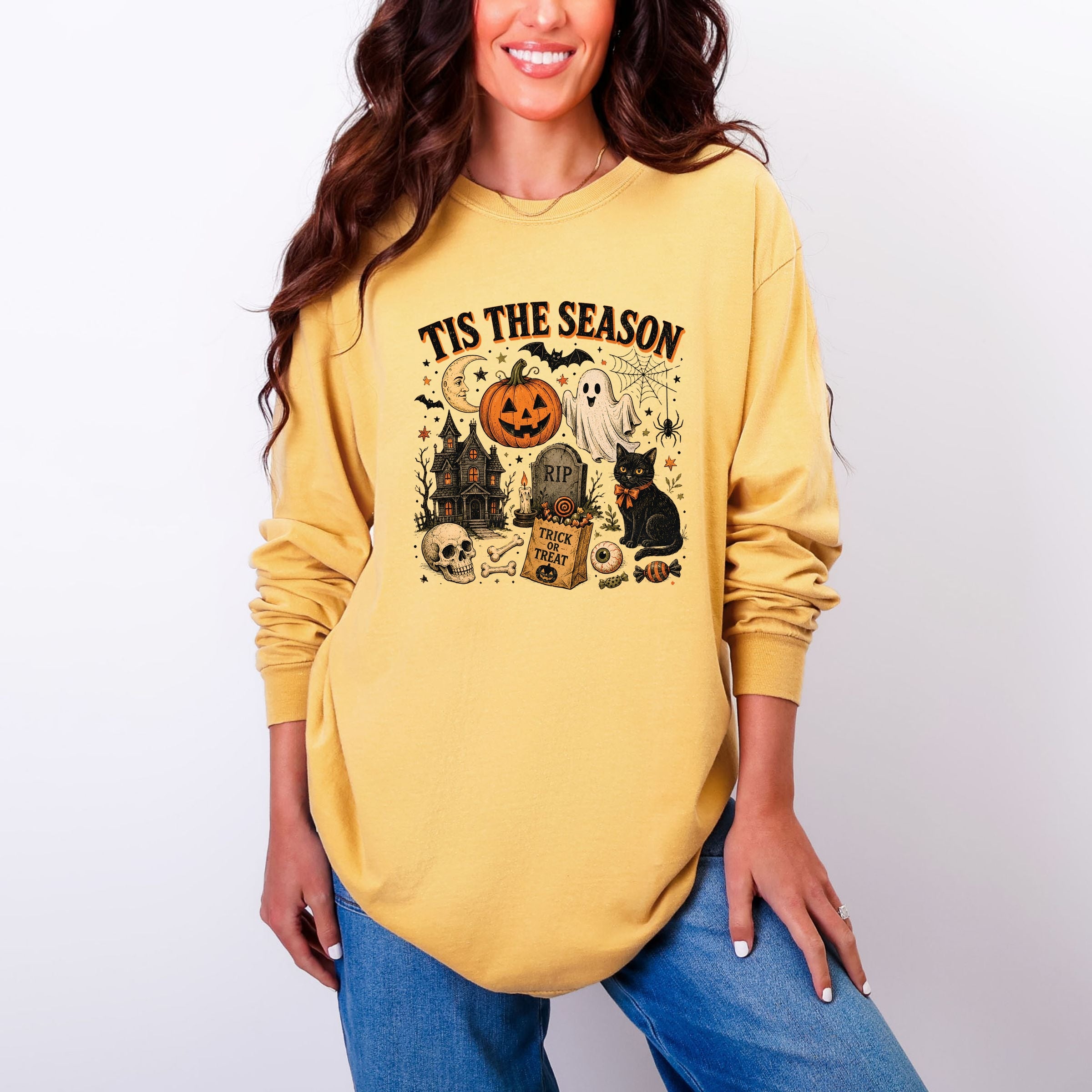 Tis The Season Haloween Collage - Women's Garment Dyed Long Sleeve Graphic T-Shirt