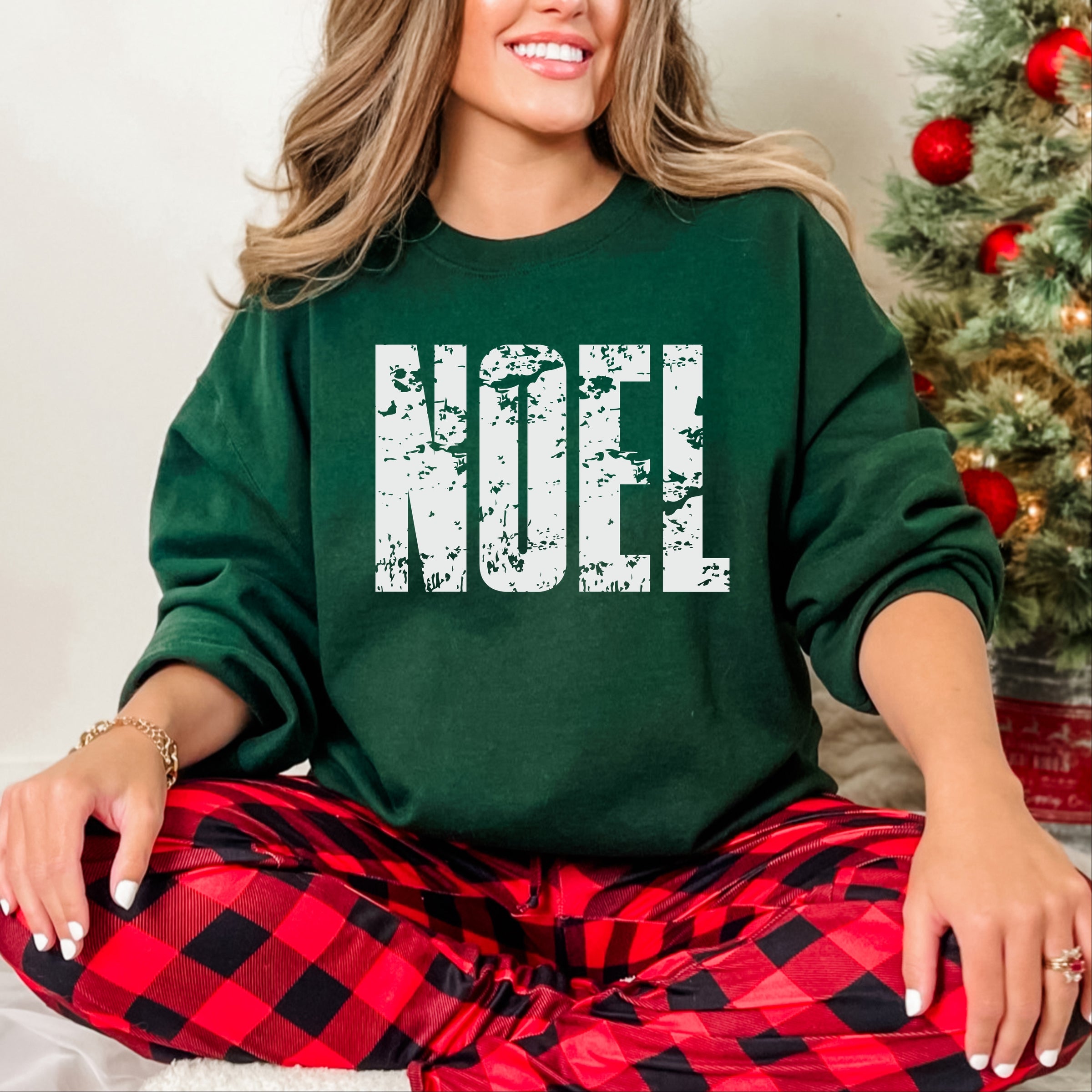Noel Block Distressed - Women's Graphic Sweatshirt