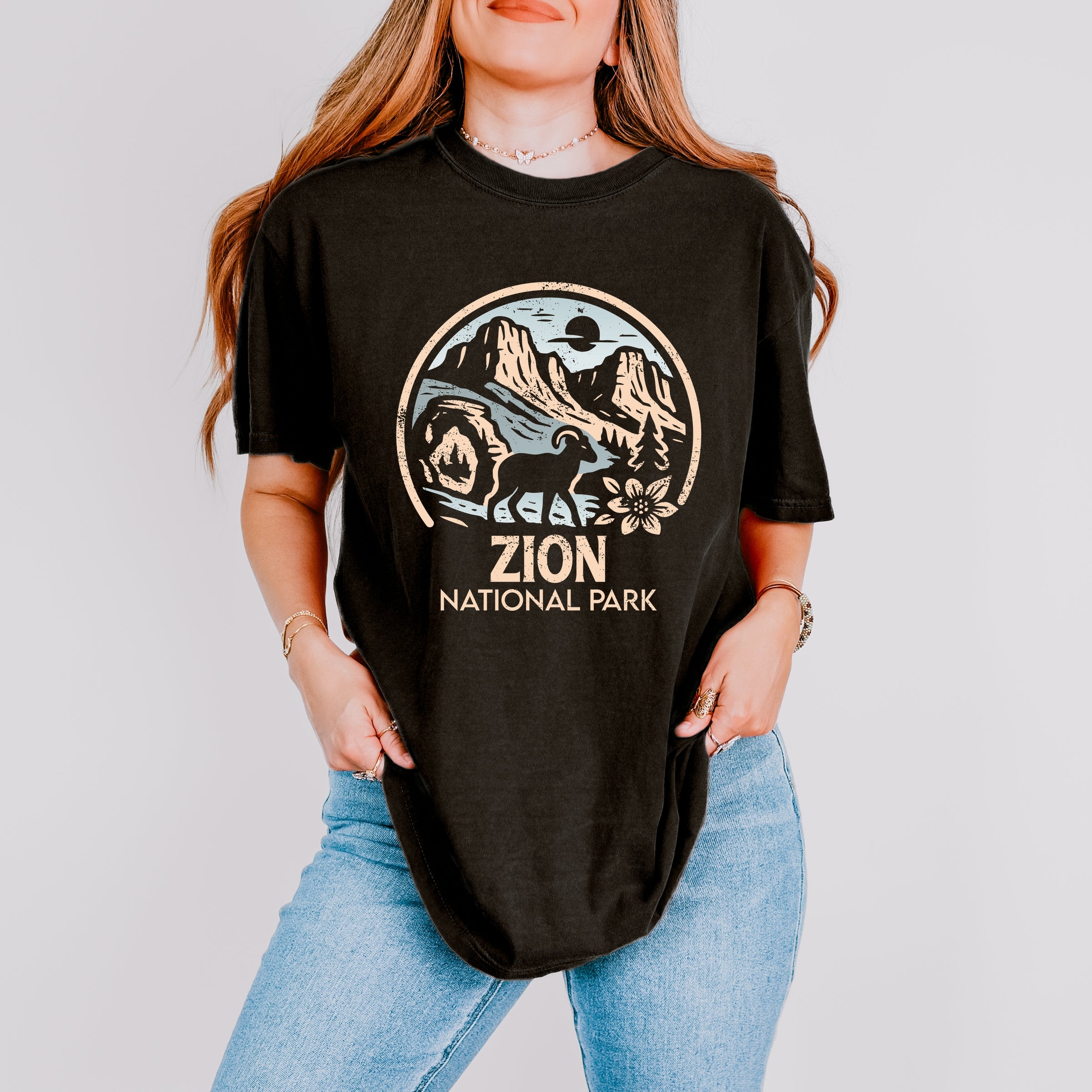 Zion National Park Two-Toned Circle - Women's Garment Dyed Graphic T-Shirt