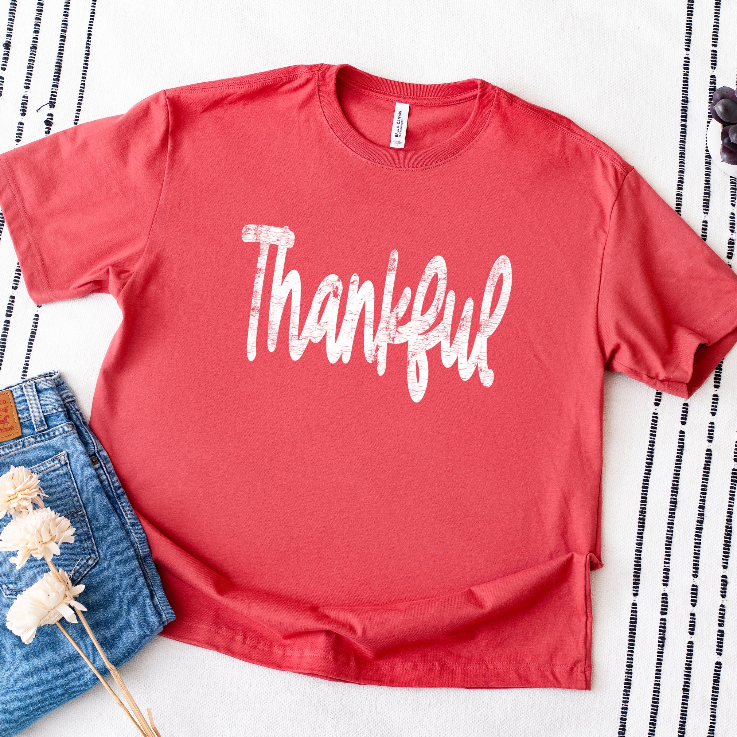Thankful Cursive Distressed - Women's Heavyweight Graphic T-Shirt