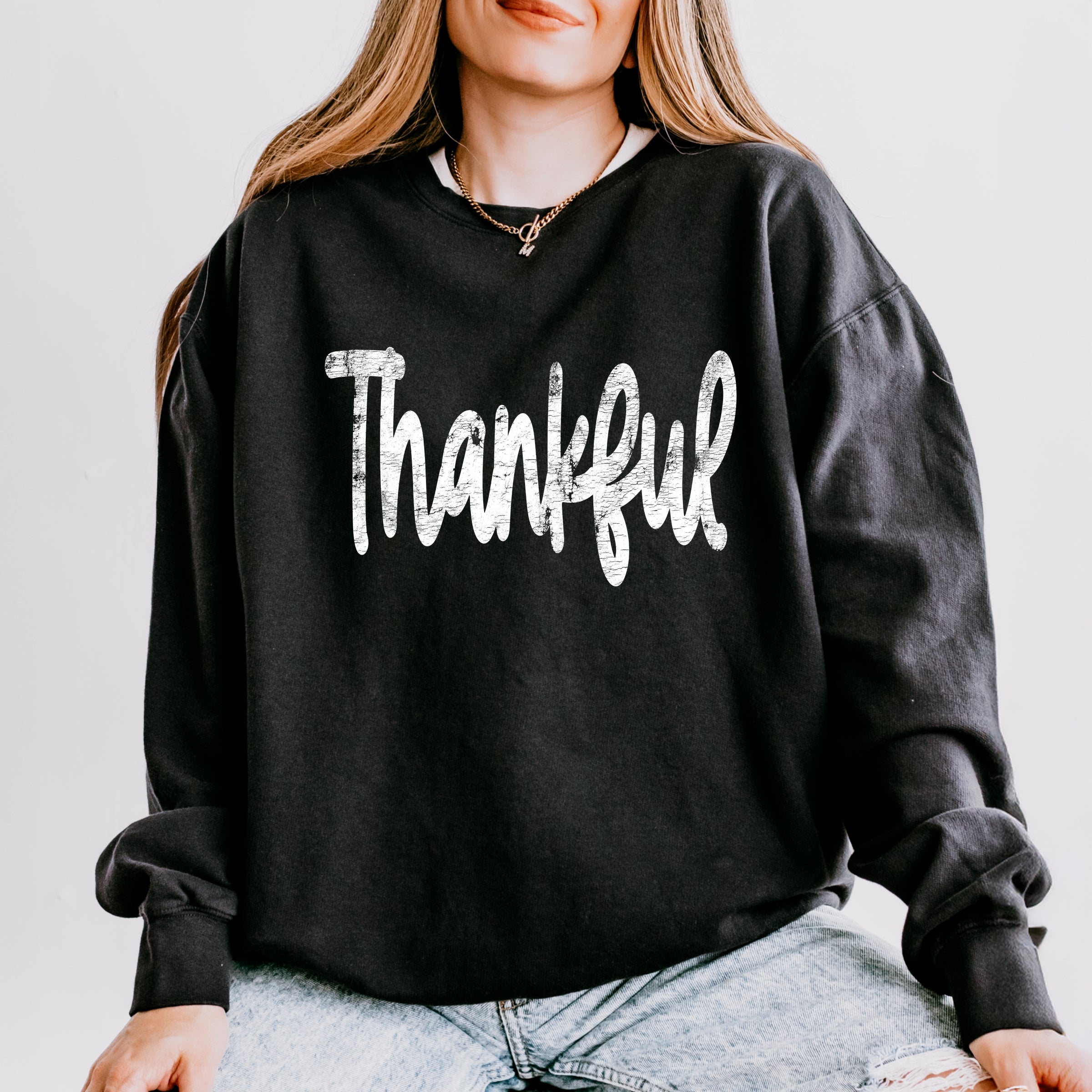 Thankful Cursive Distressed - Women's Lightweight Garment Dyed Sweatshirt
