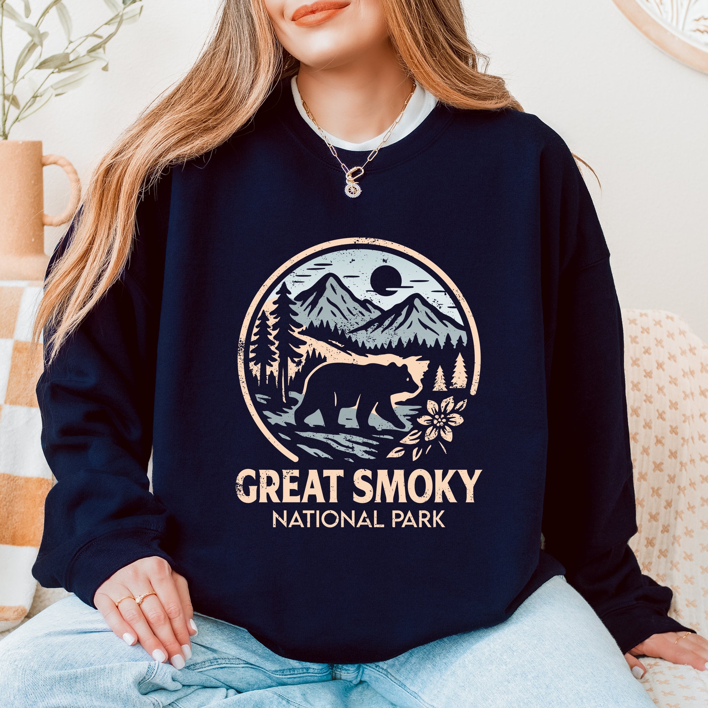 Great Smoky National Park Two-Toned Circle - Women's Graphic Sweatshirt