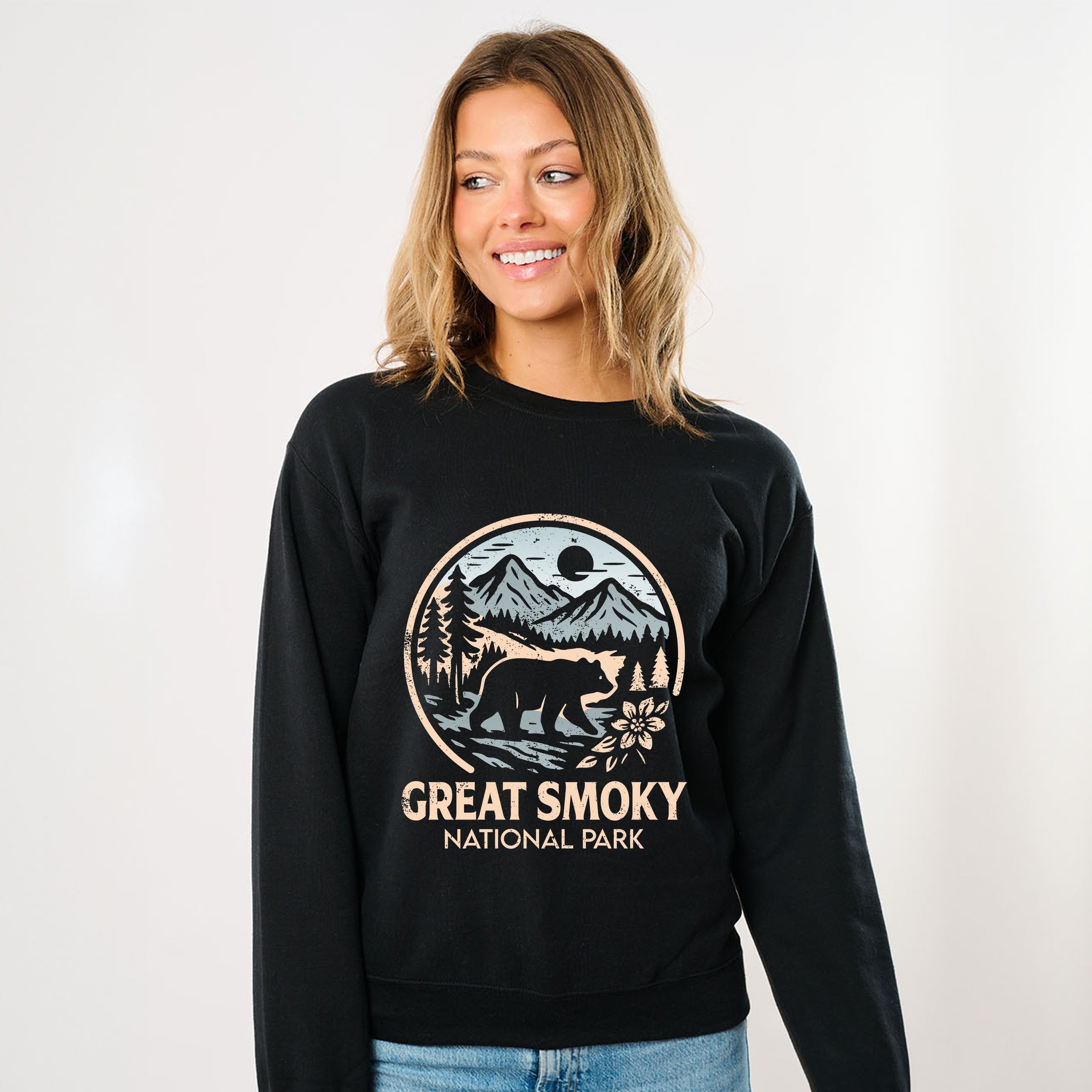 Great Smoky National Park Two-Toned Circle - Women's Graphic Sweatshirt