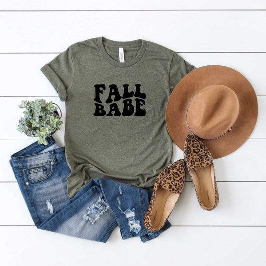 Fall Babe Wavy | Short Sleeve Graphic Tee