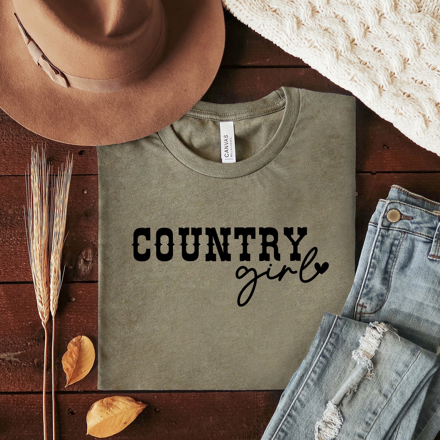 Country Girl Heart | Short Sleeve Graphic Tee