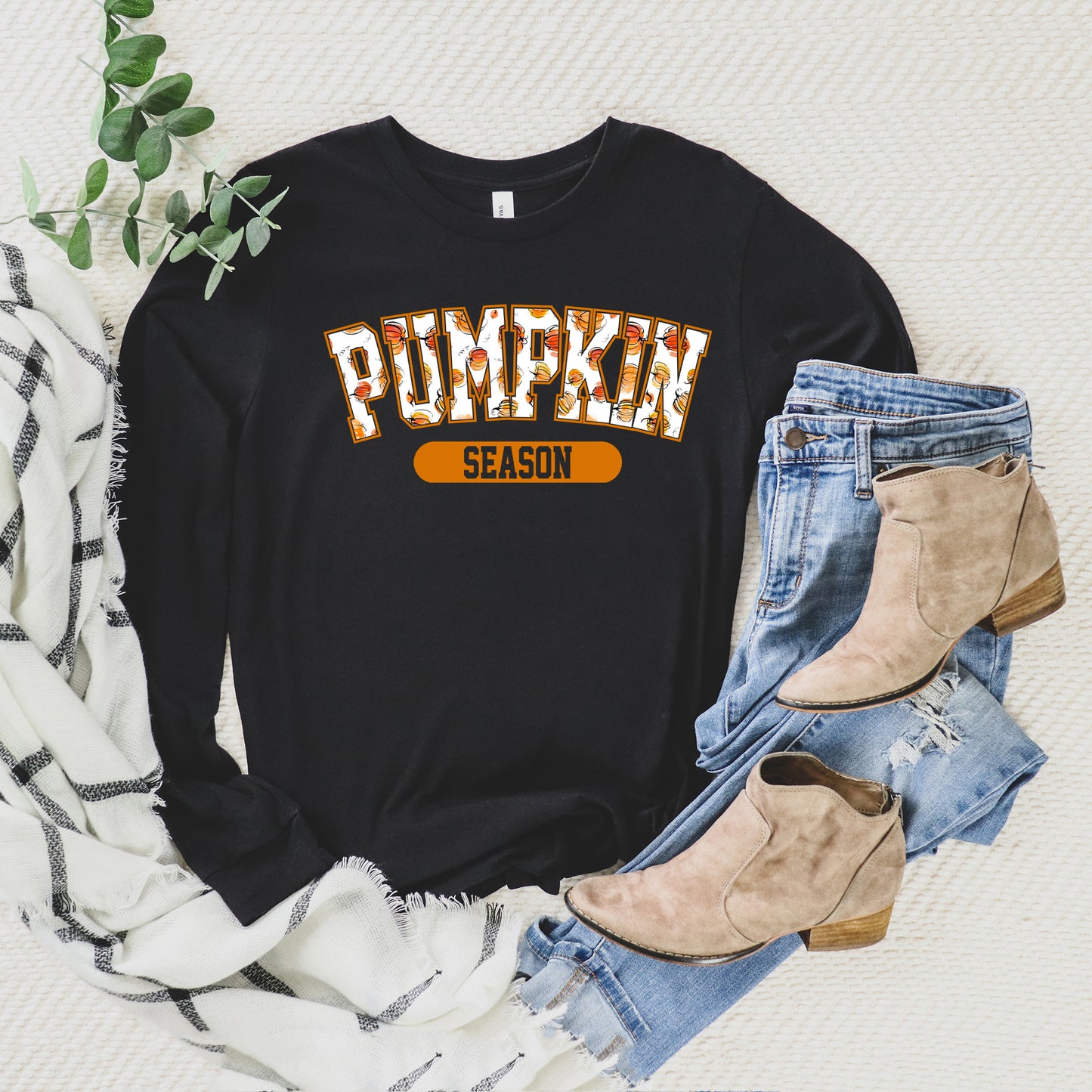 Curved Pumpkin Season Pumpkins | Long Sleeve Crew Neck