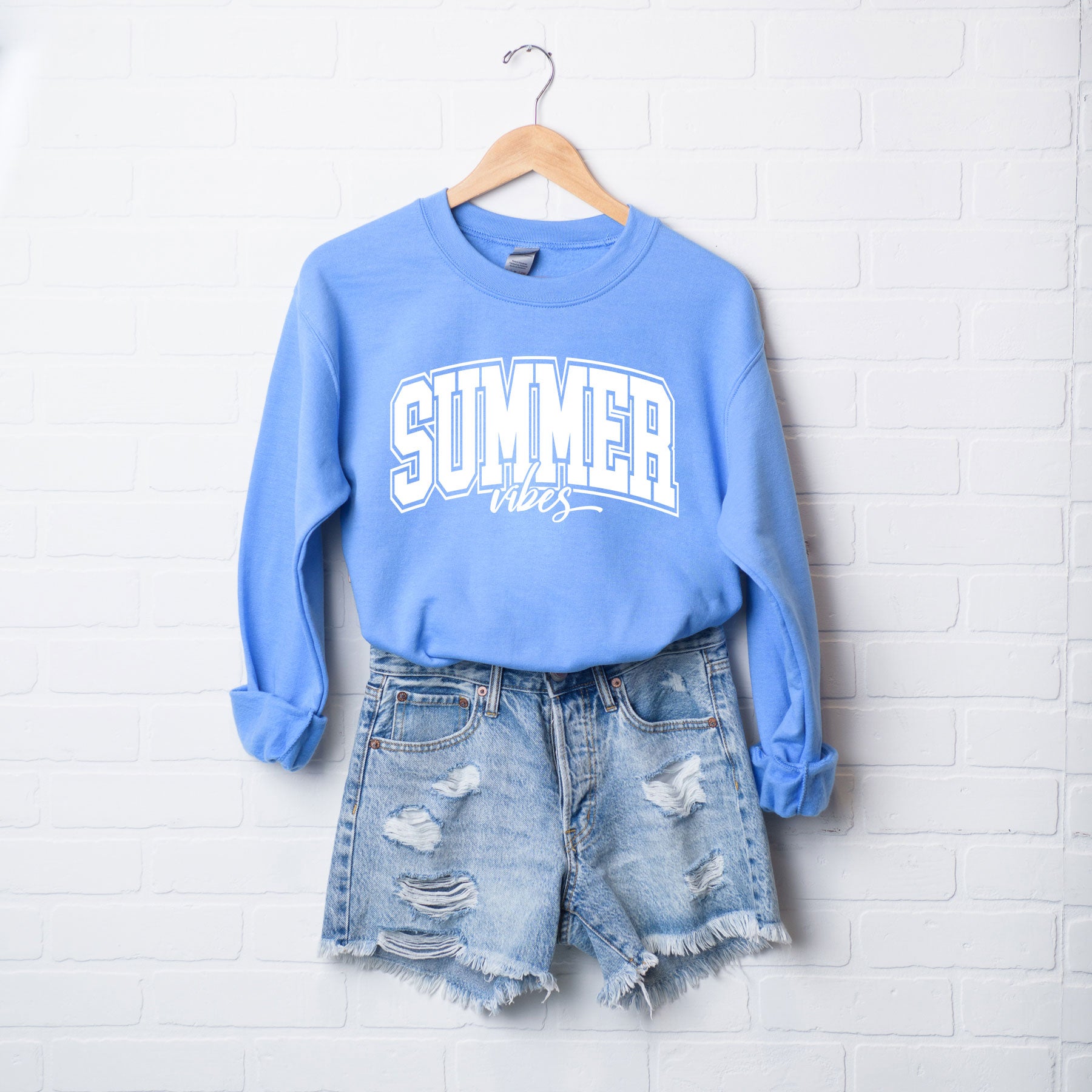 Varsity Summer Vibes Cursive | Sweatshirt