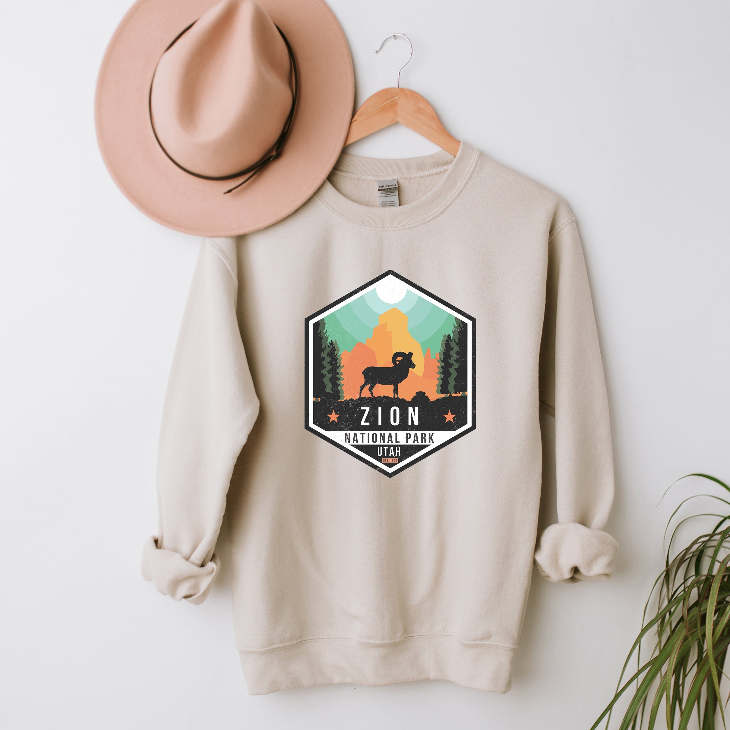 Zion National Park Badge | Sweatshirt