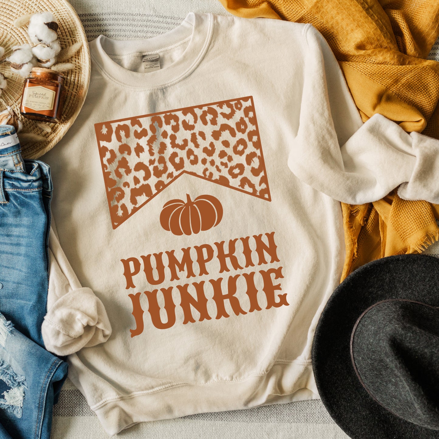 Leopard Pumpkin Junkie | Sweatshirt