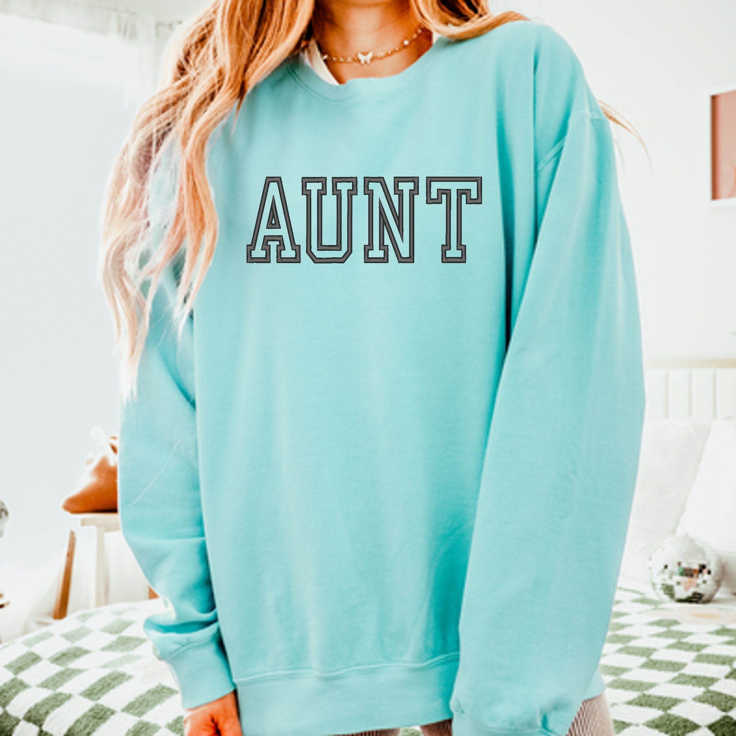 EMB101B_F-LGDSWT Chalky Mint