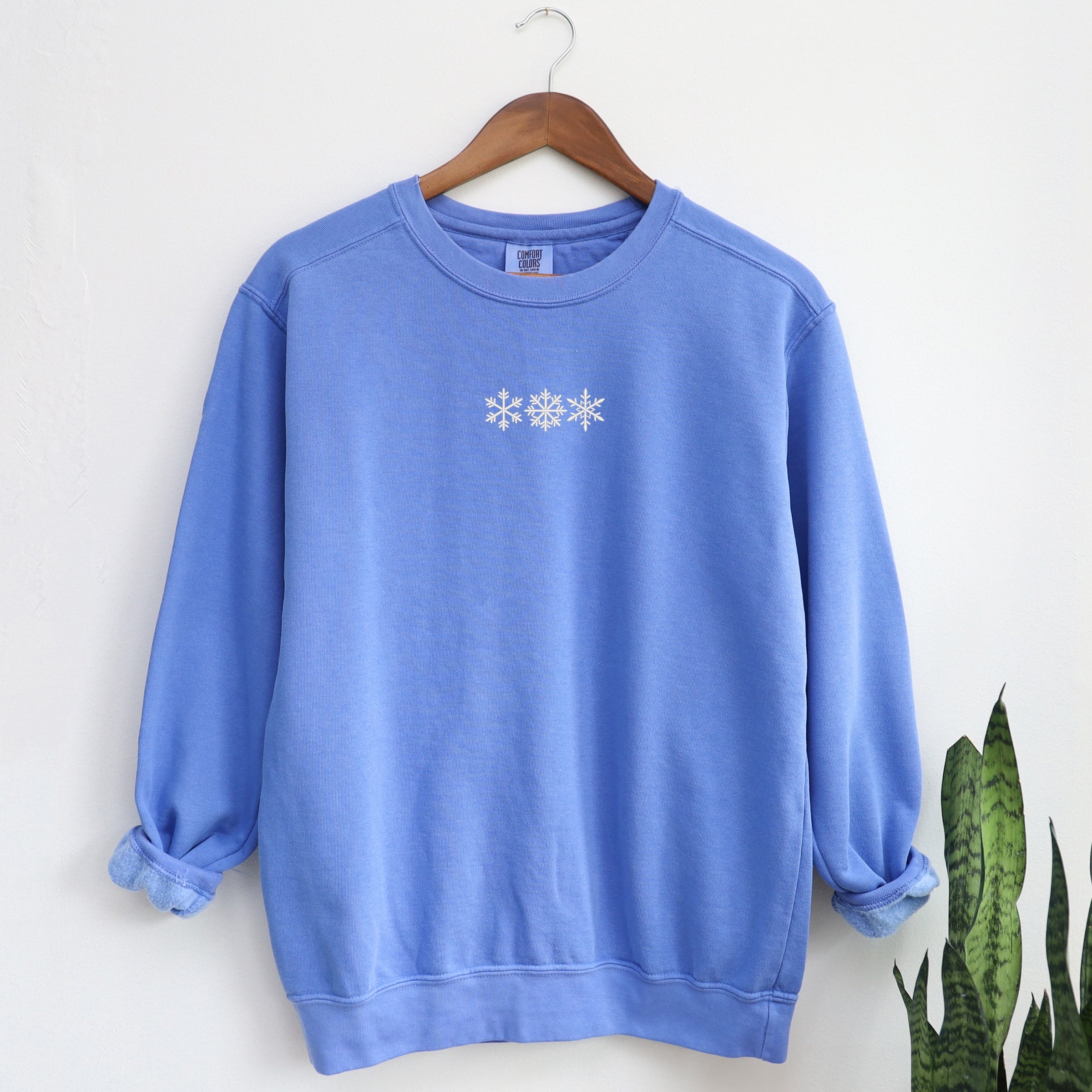 EMB3004W_CC-GDSWT Flo Blue