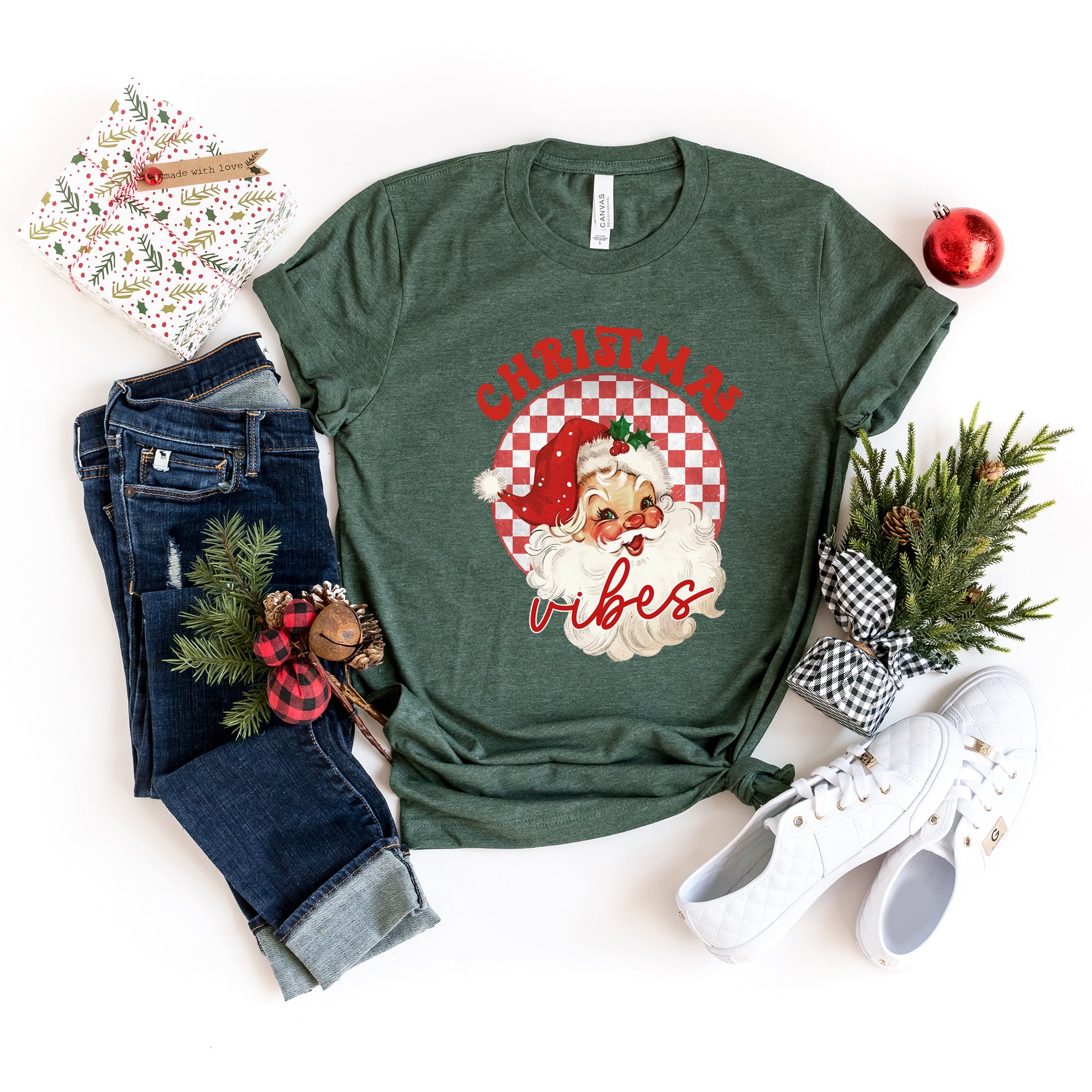 Christmas Vibes Santa Checkered | Short Sleeve Crew Neck