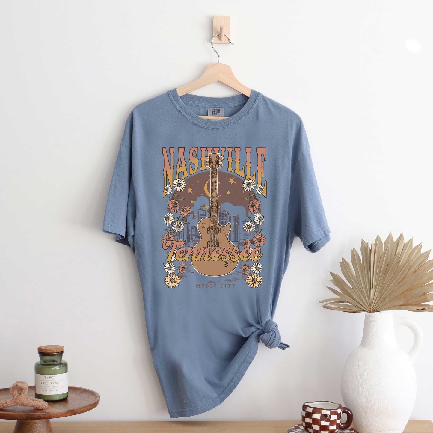Nashville Tennessee Flowers | Garment Dyed Tee