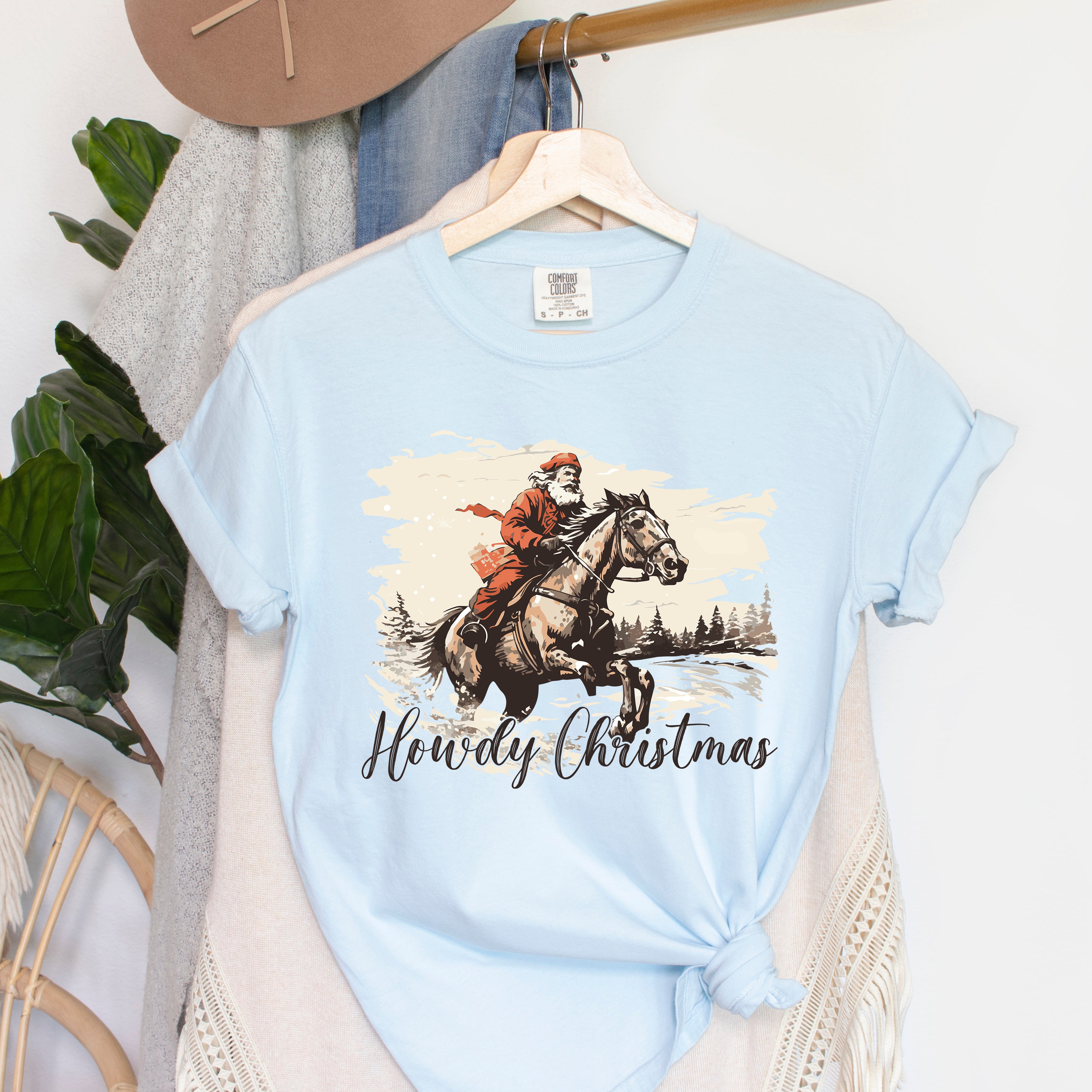 Howdy Christmas | Garment Dyed Tee