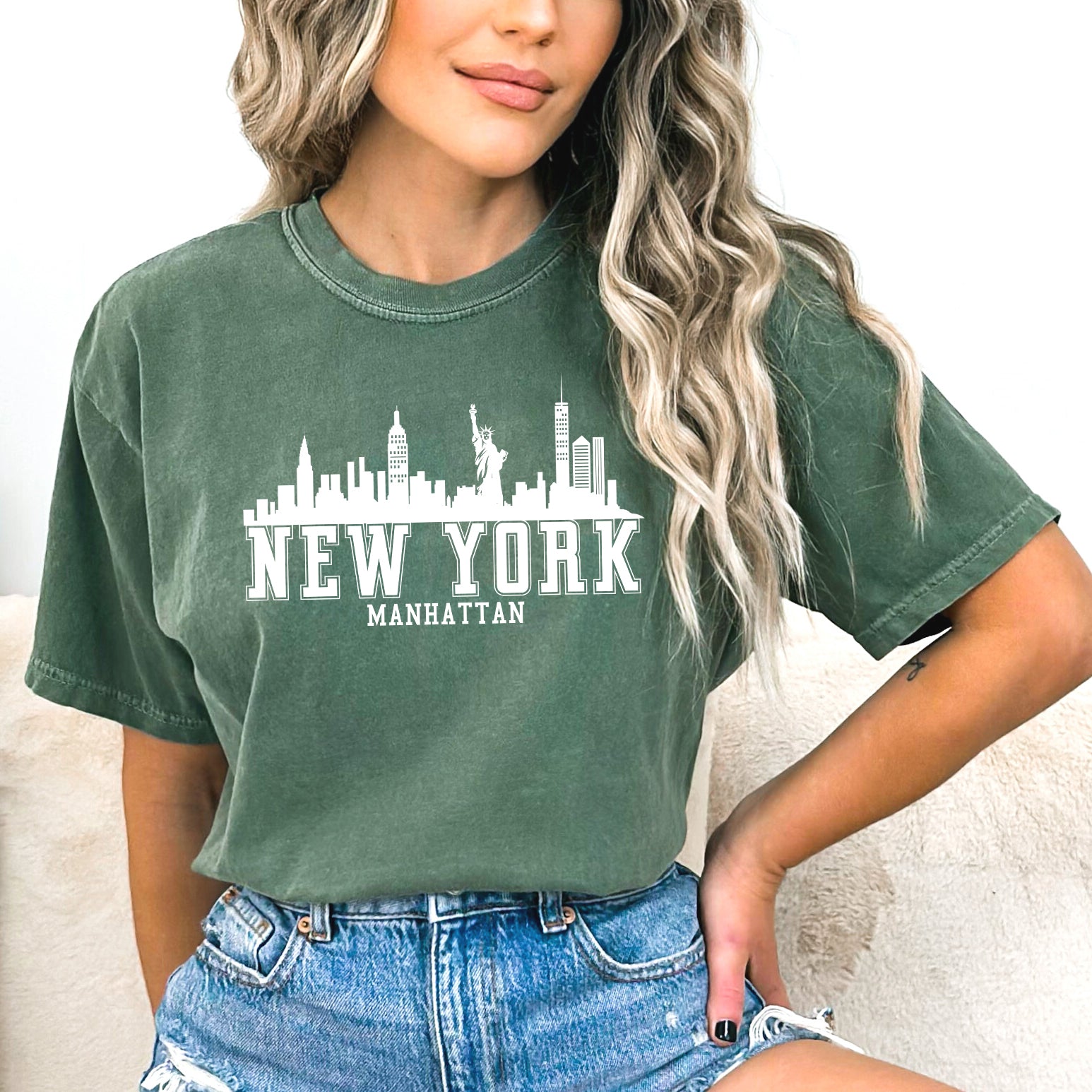 New York Manhattan  | Garment Dyed Short Sleeve Tee