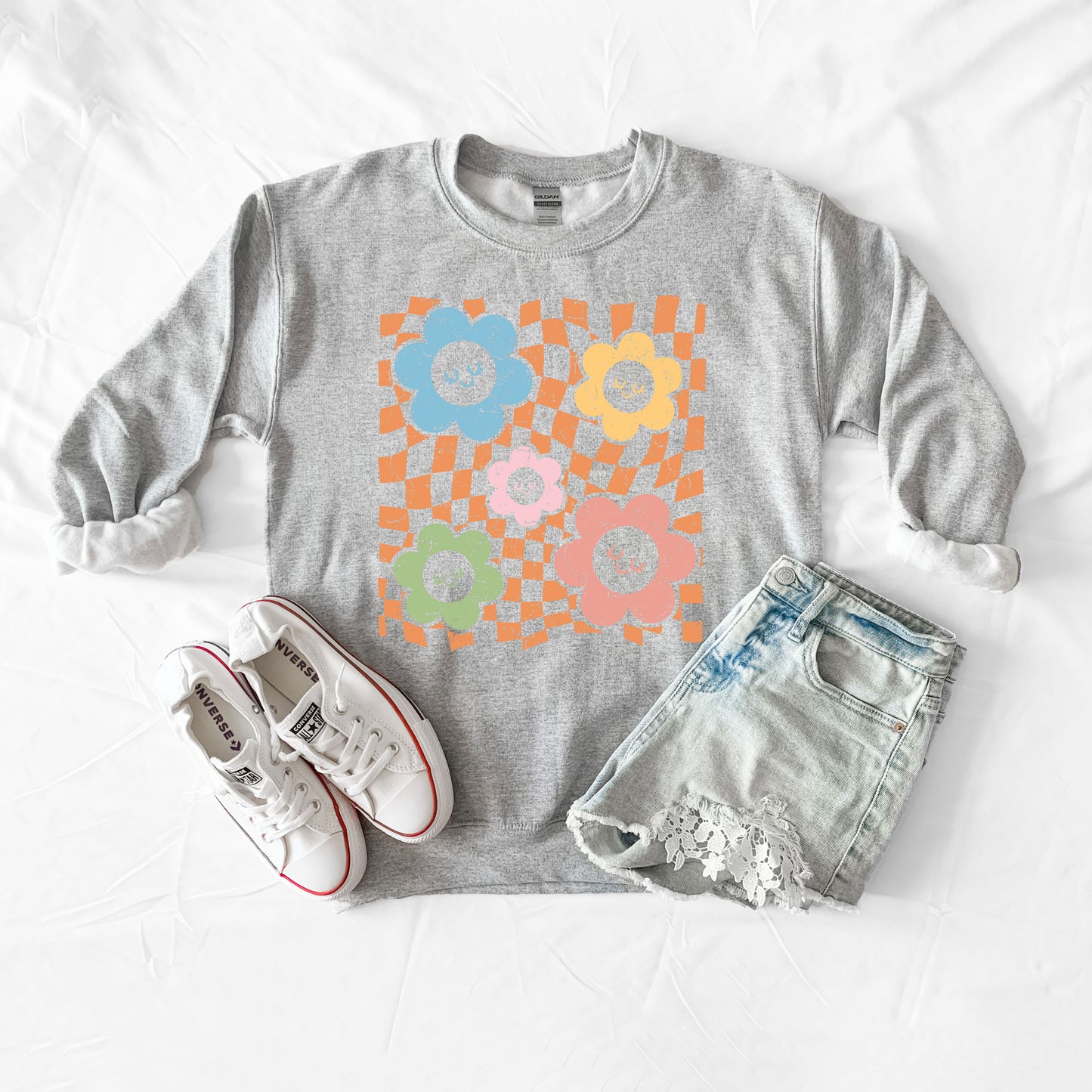 Checkered Flowers and Smiley | Sweatshirt