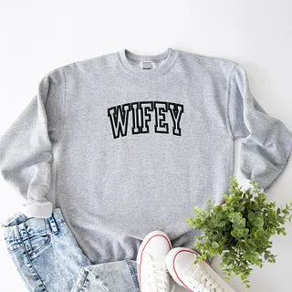 Embroidered Wifey Arched Varsity | Sweatshirt