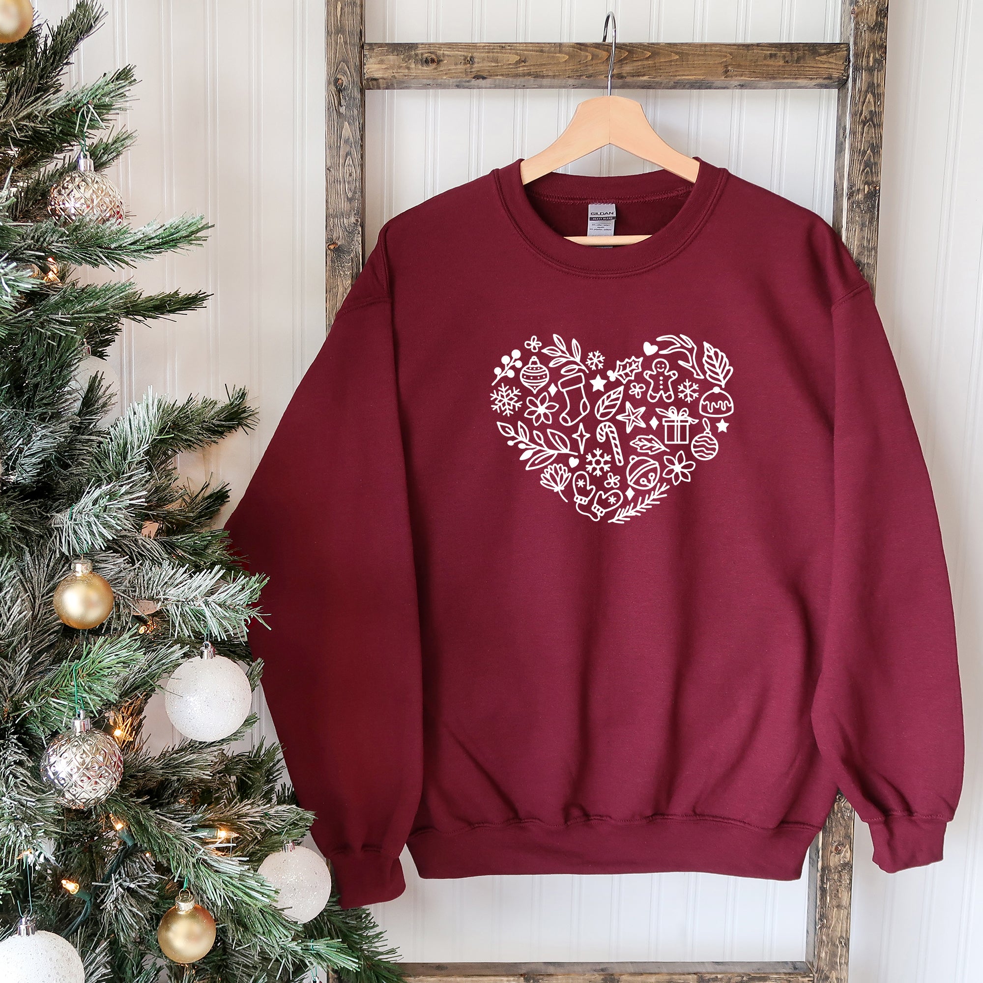 Christmas Heart | Sweatshirt