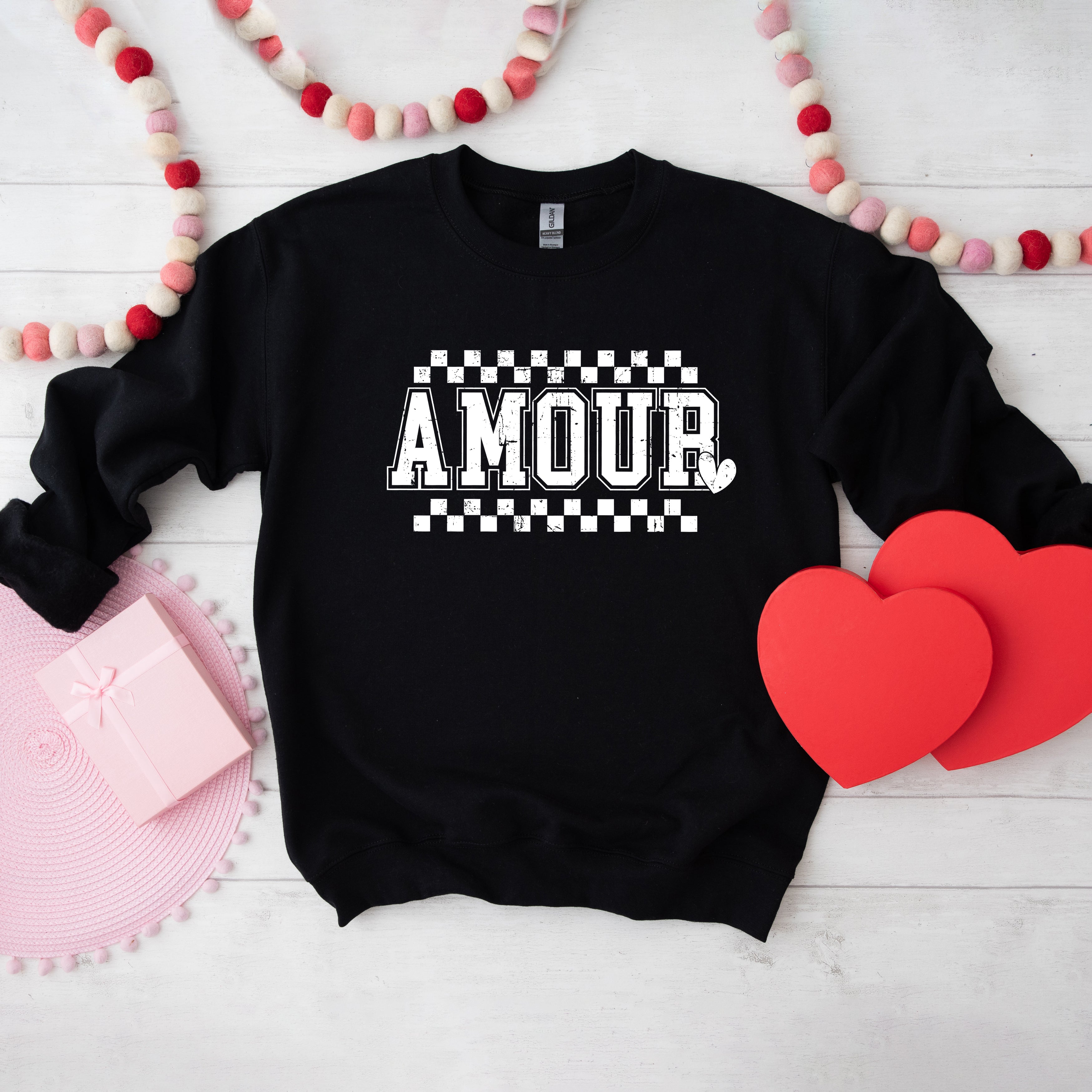 Amour Distressed Checkered | Sweatshirt