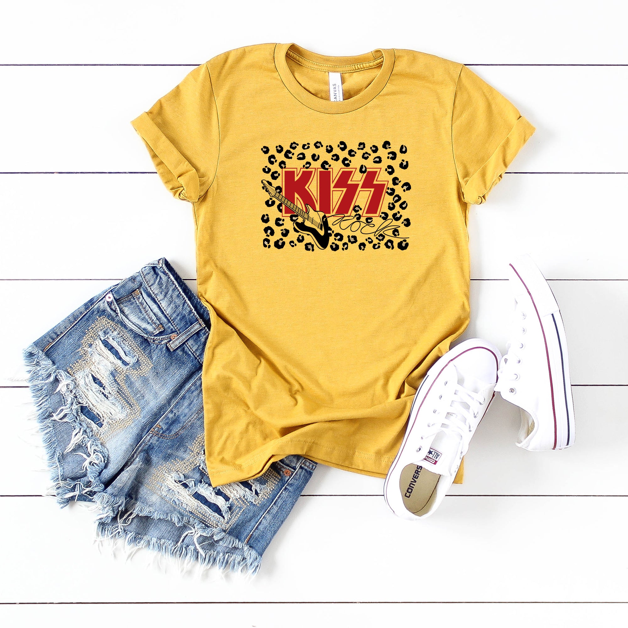 Kiss Rock | Short Sleeve Graphic Tee