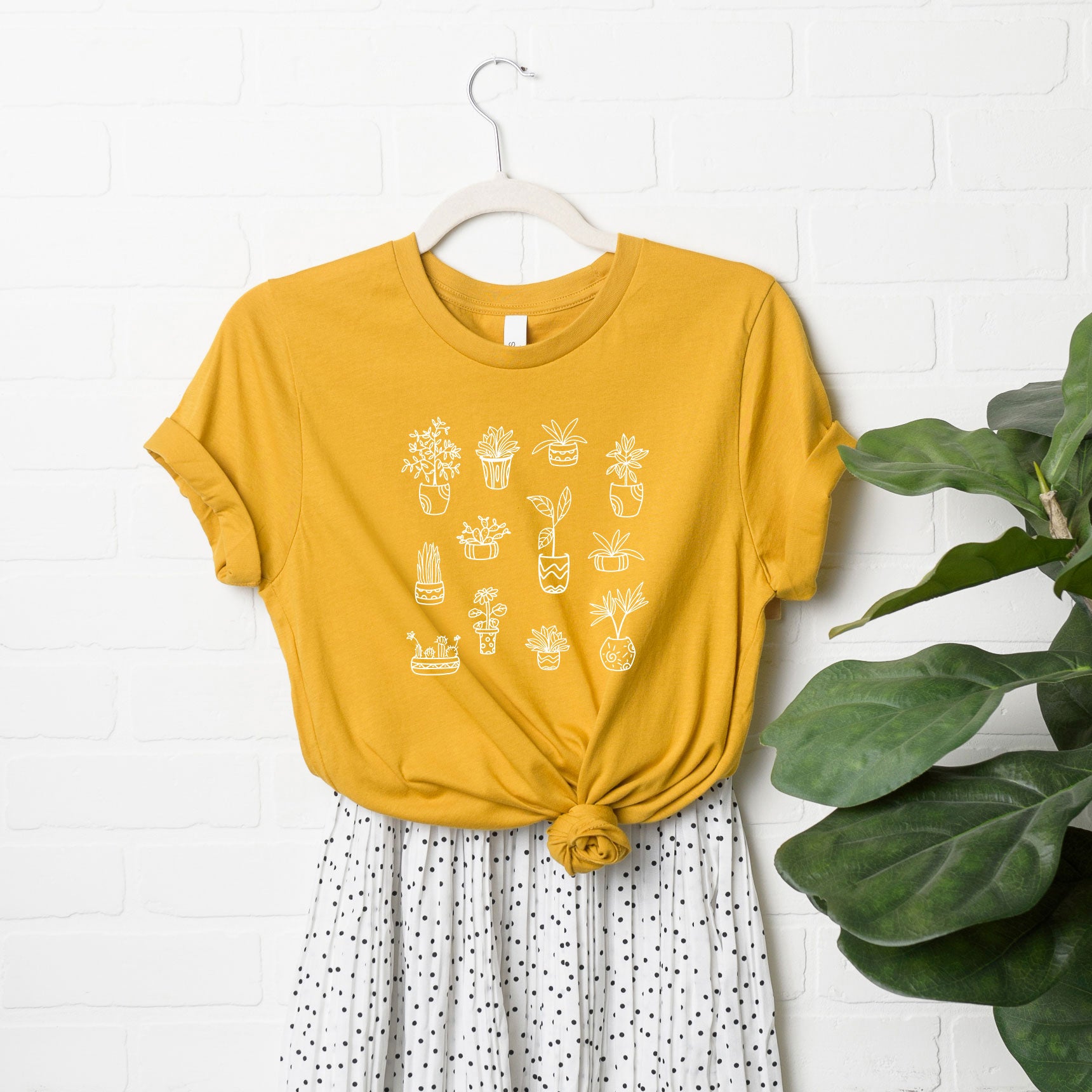 Lots of Plants | Short Sleeve Graphic Tee