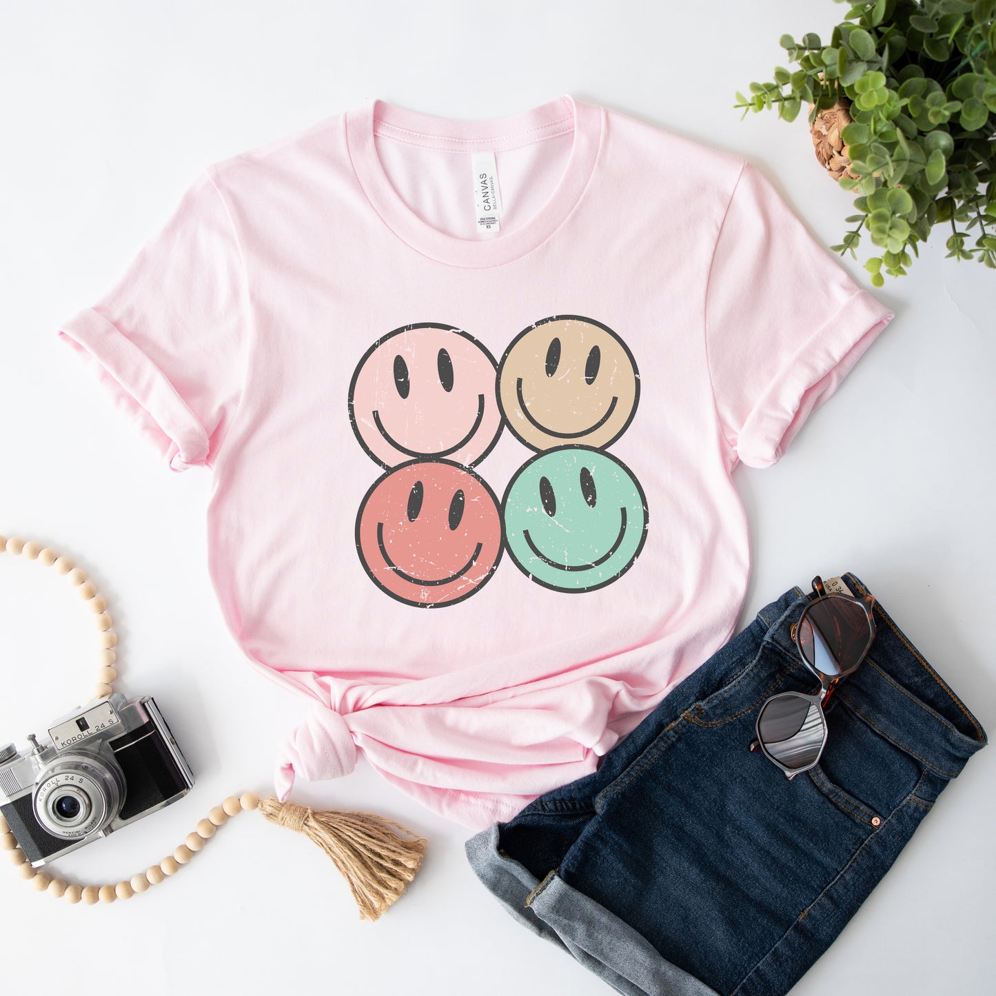 Smiley Face Grunge | Short Sleeve Graphic Tee