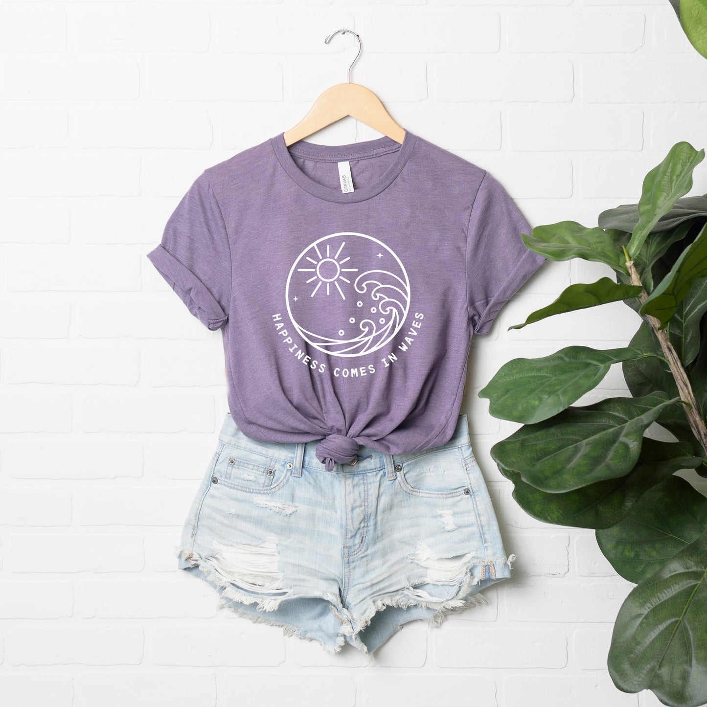Happiness Comes In Waves Circle | Short Sleeve Graphic Tee