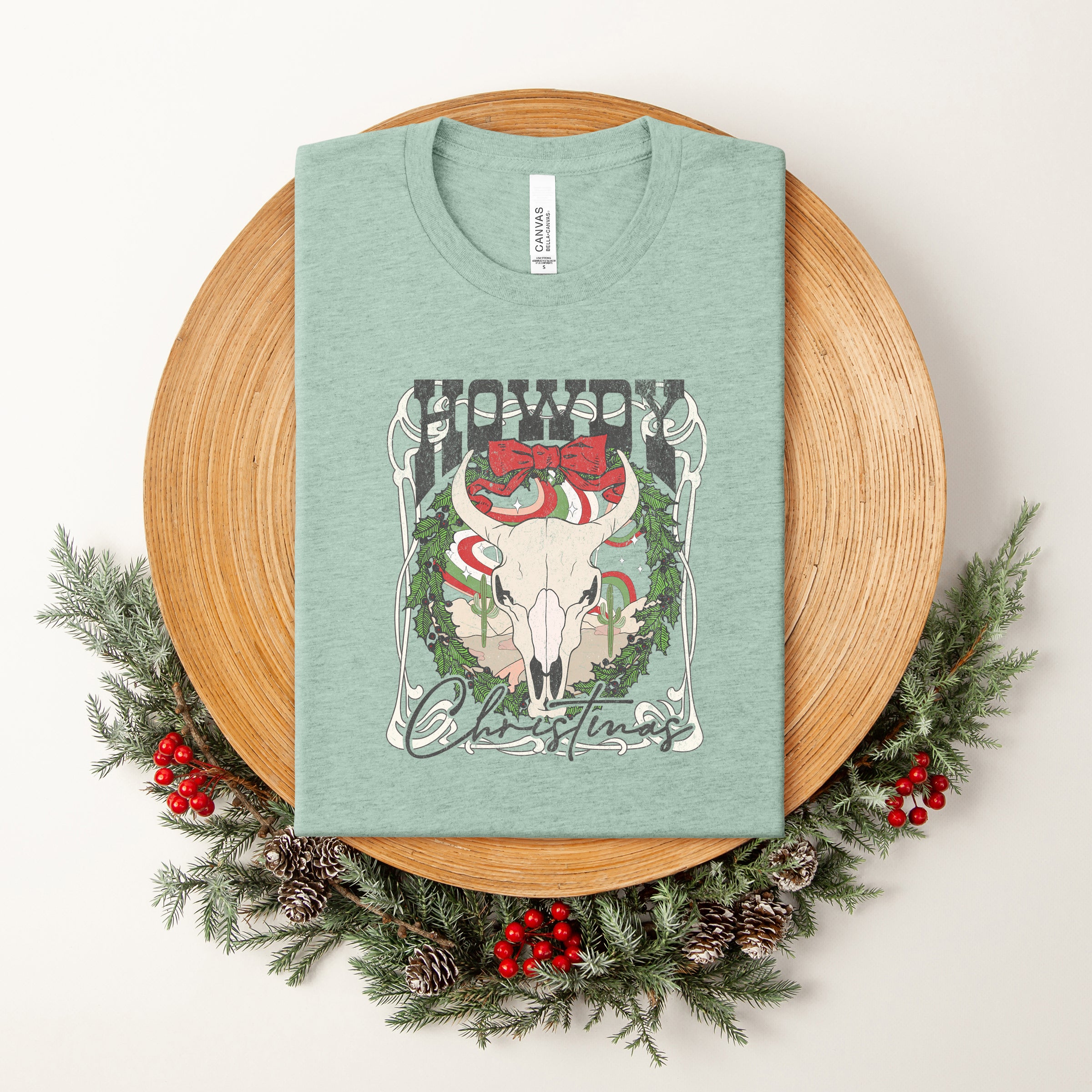 Howdy Christmas Bull | Short Sleeve Crewneck