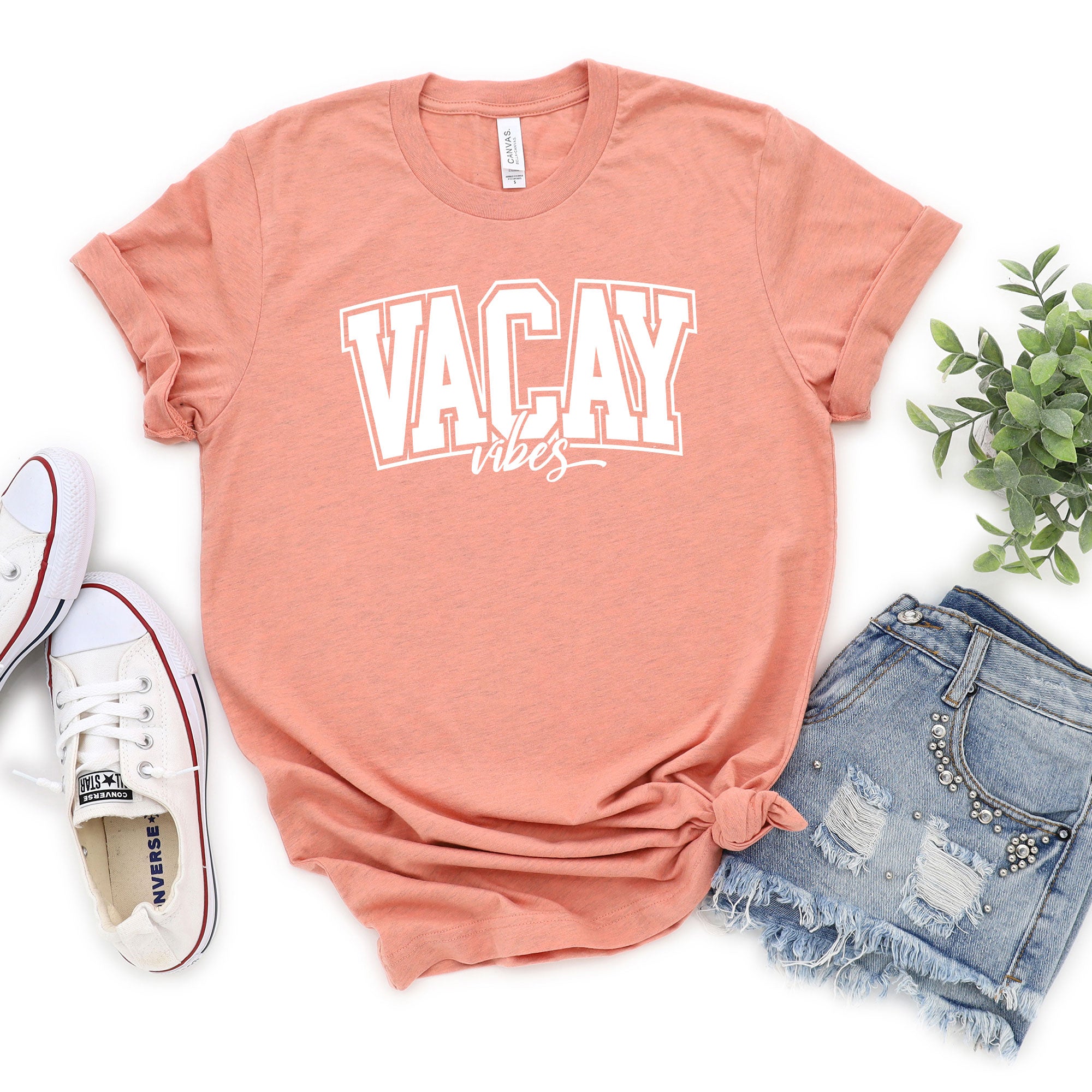 Varsity Vacay Vibes | Short Sleeve Graphic Tee
