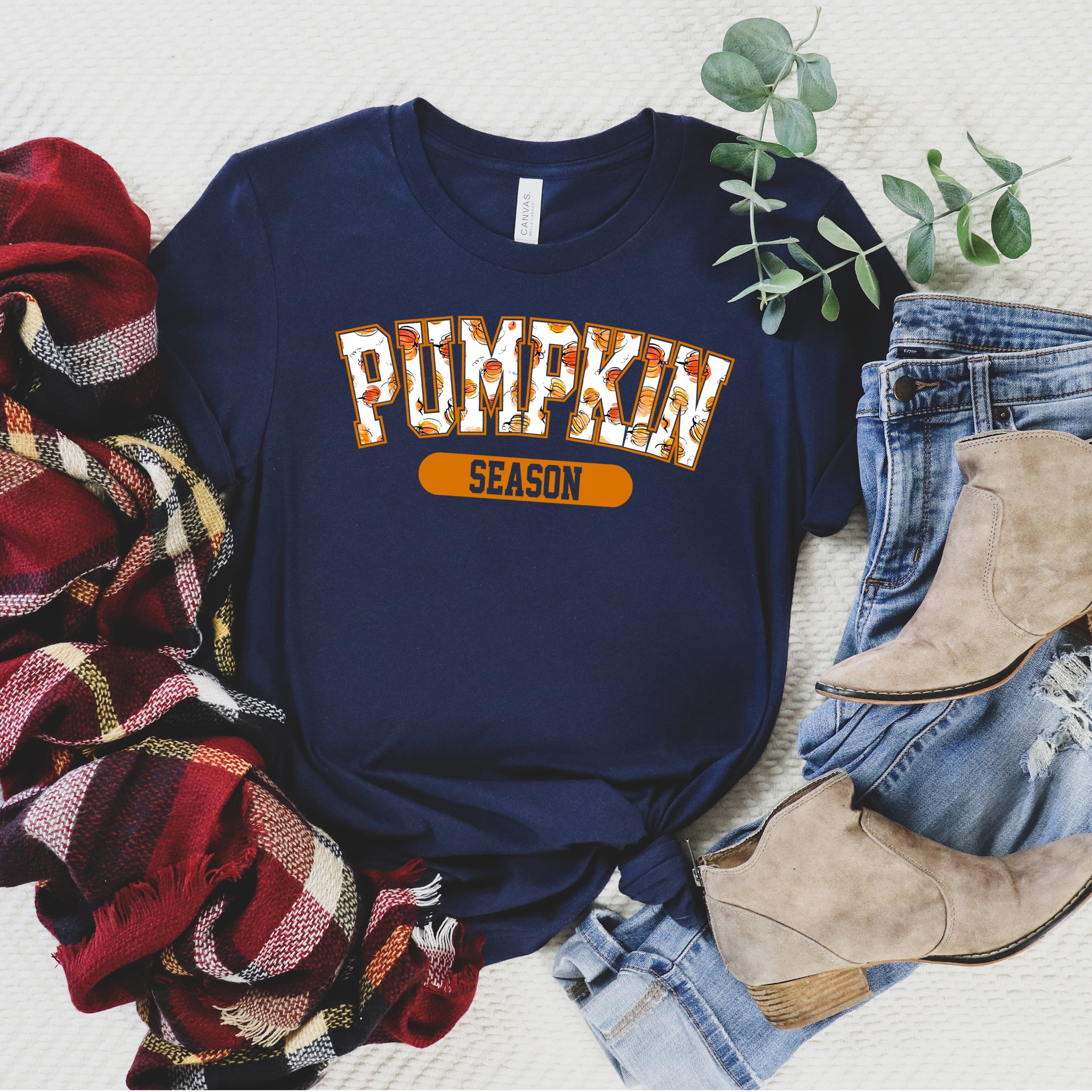 Curved Pumpkin Season Pumpkins | Short Sleeve Crew Neck