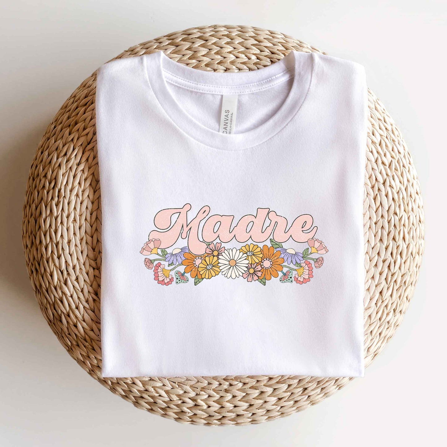 Madre Flowers Grunge | Short Sleeve Graphic Tee