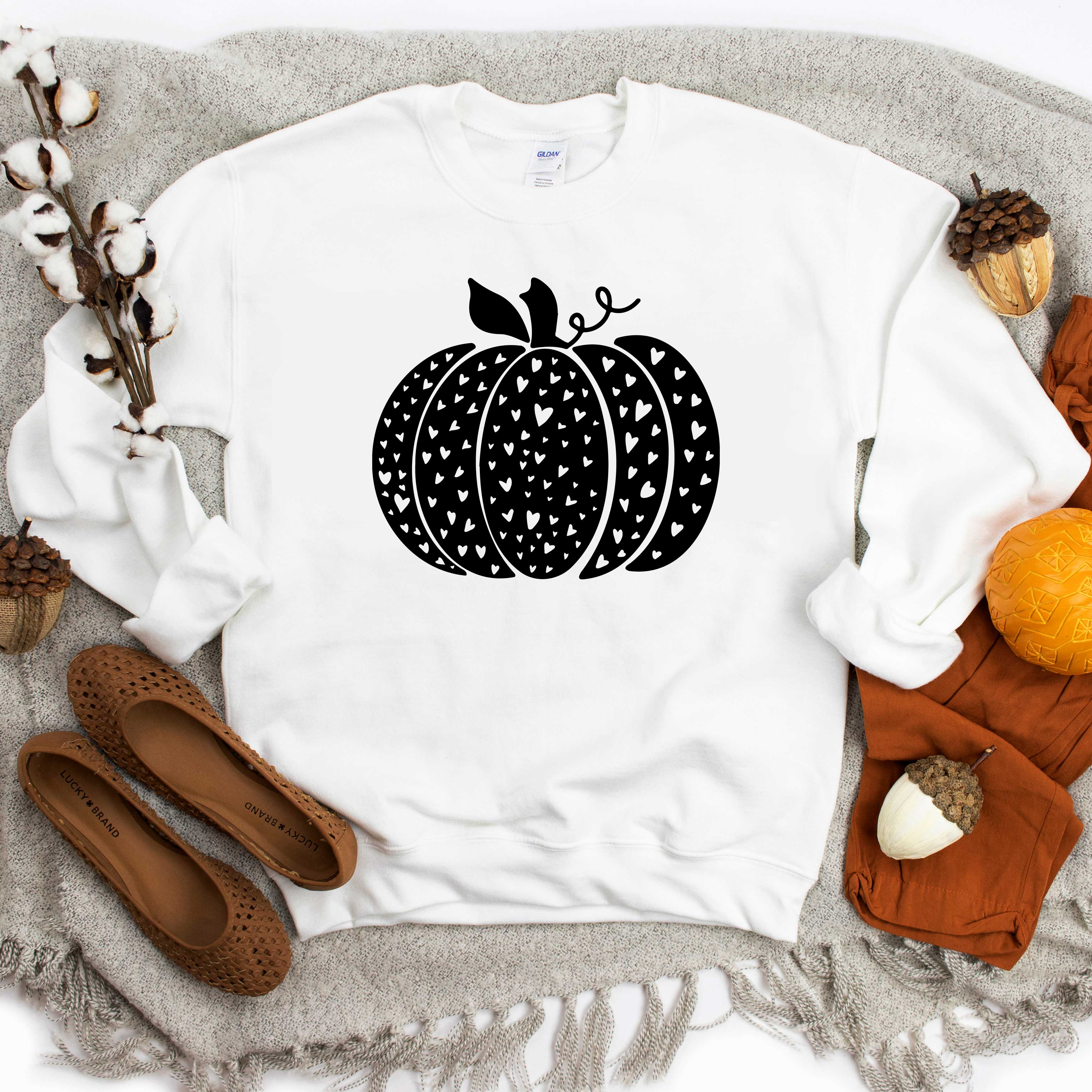 Heart Pumpkin | Sweatshirt