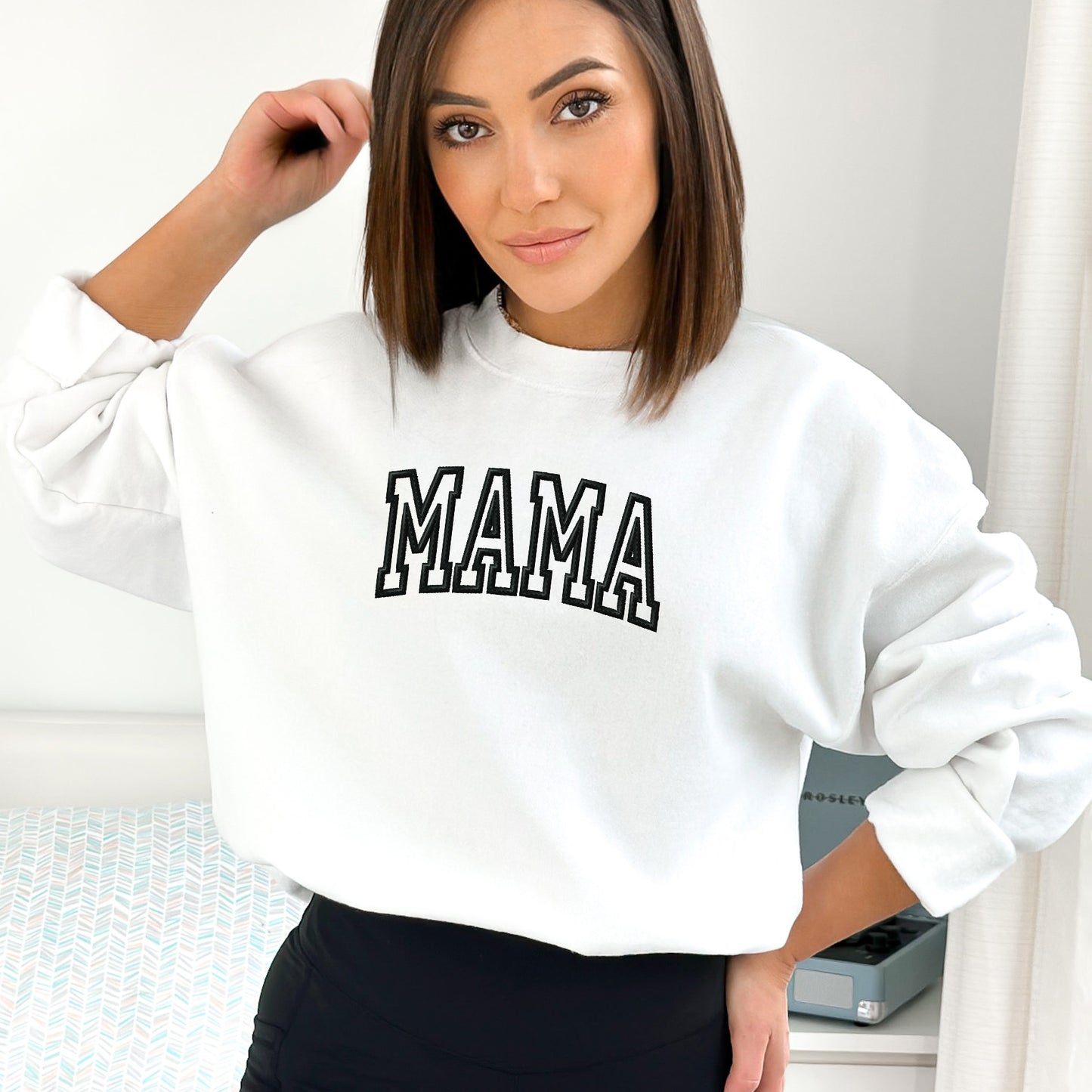 Embroidered Mama | Sweatshirt
