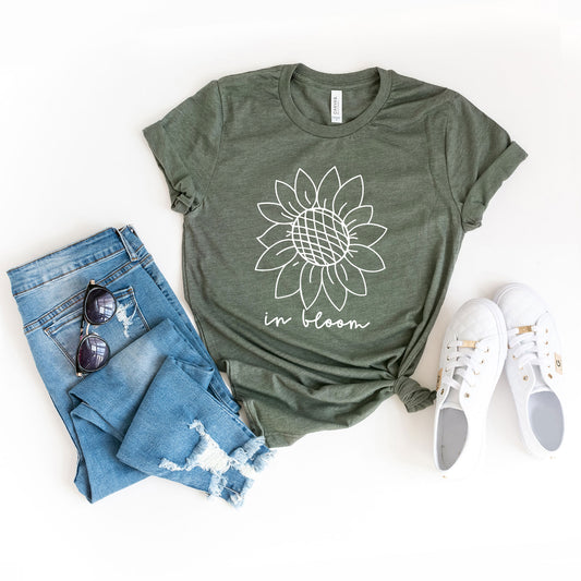 In Bloom Sunflower | Short Sleeve Graphic Tee