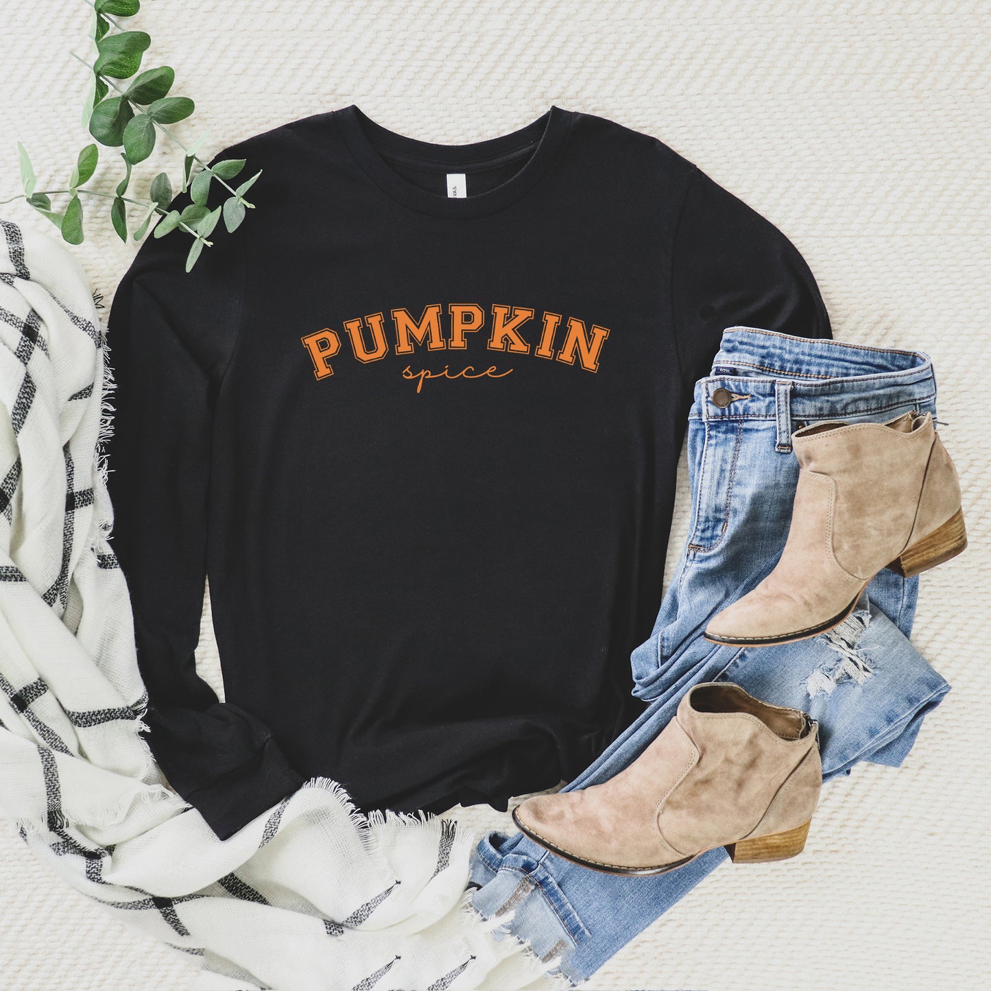 Curved Pumpkin Spice | Long Sleeve Graphic Tee