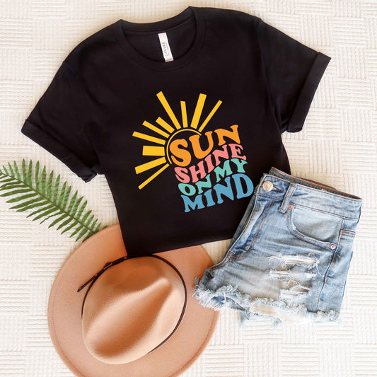 Sunshine On My Mind Wavy | Short Sleeve Graphic Tee