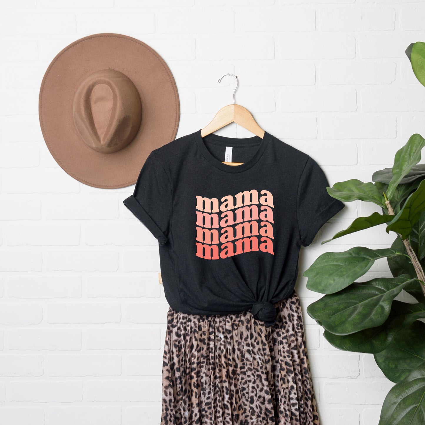 Retro Mama Wave | Short Sleeve Graphic Tee