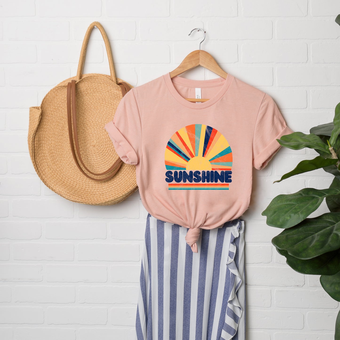 Retro Sunshine Rays | Short Sleeve Graphic Tee