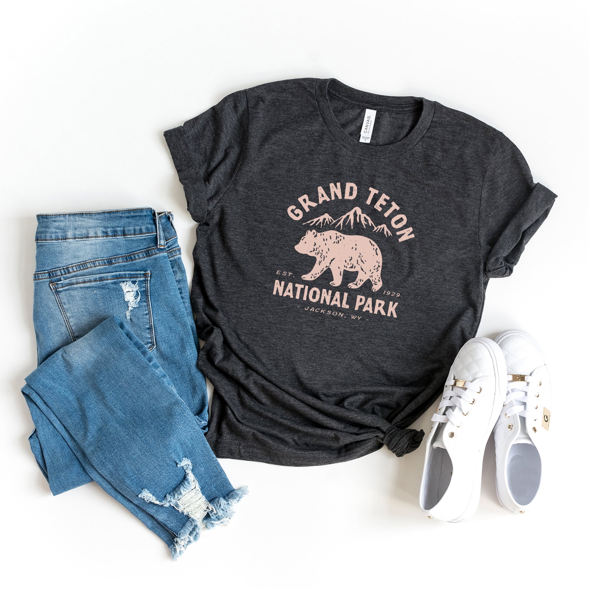 Vintage Grand Teton National Park | Short Sleeve Graphic Tee