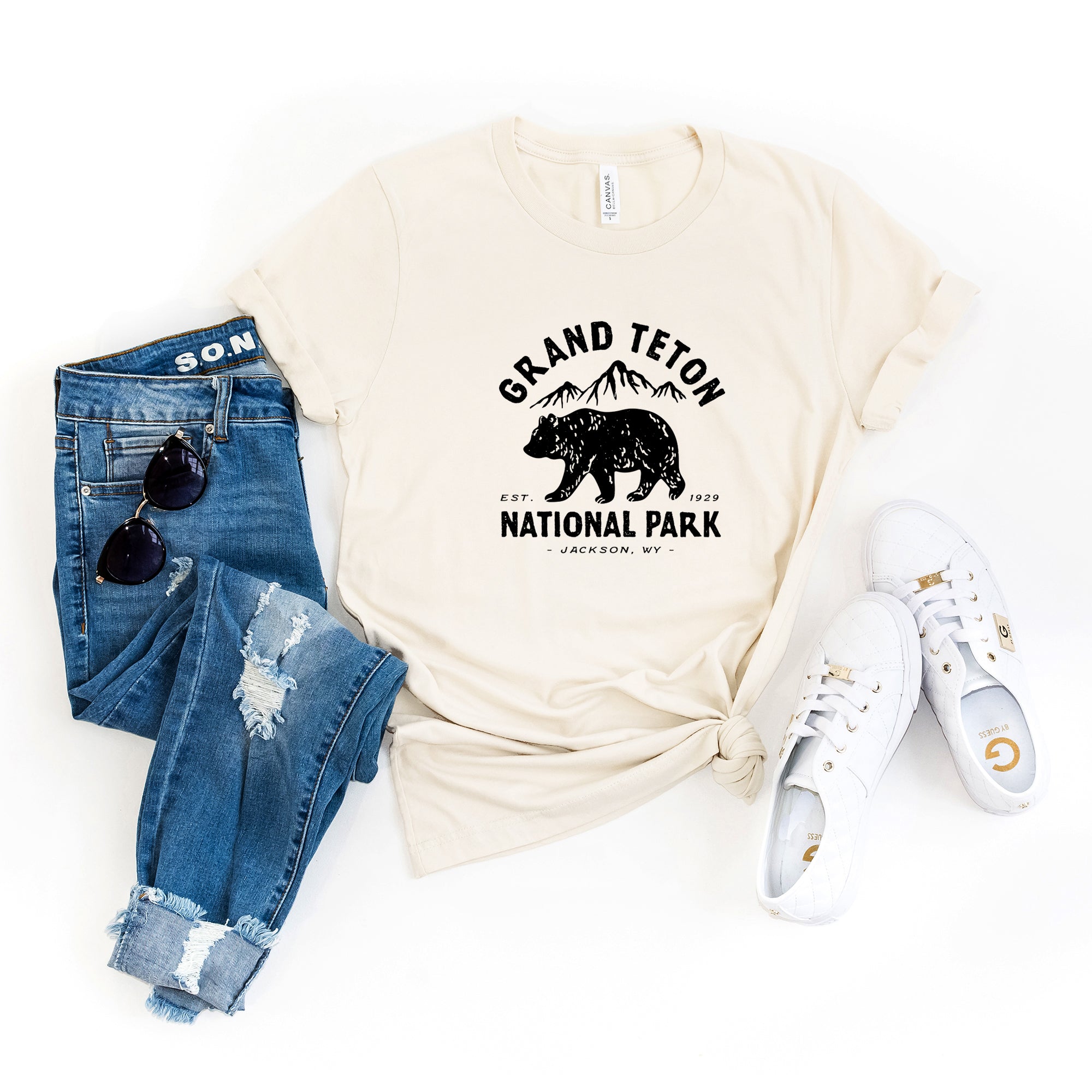 Vintage Grand Teton National Park | Short Sleeve Graphic Tee