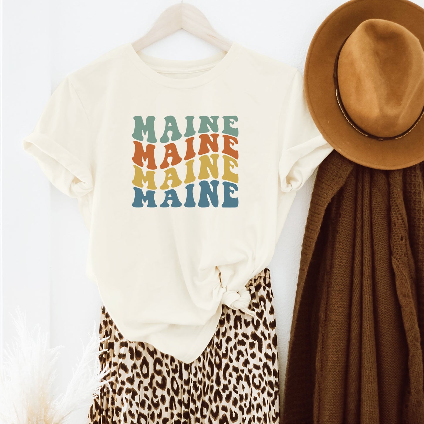 Maine Retro Wavy | Short Sleeve Graphic Tee