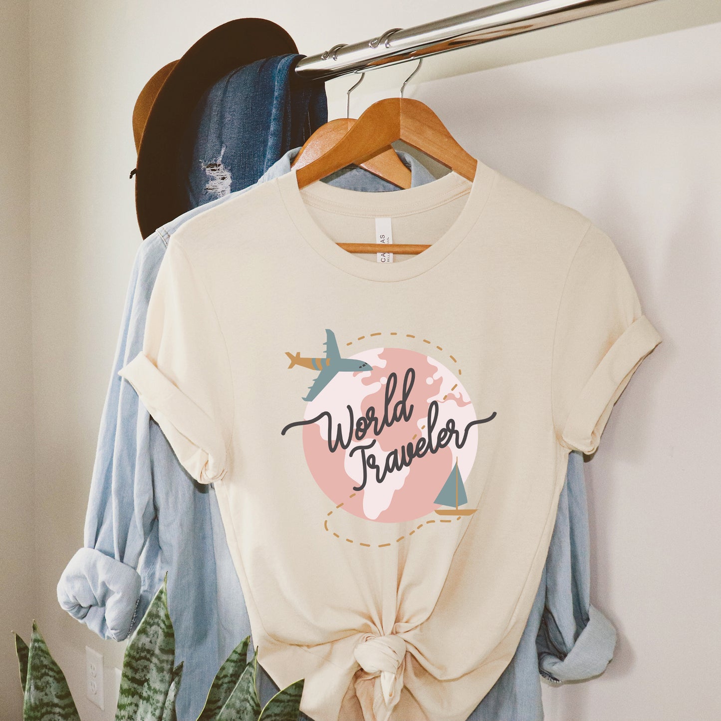 World Traveler | Short Sleeve Graphic Tee