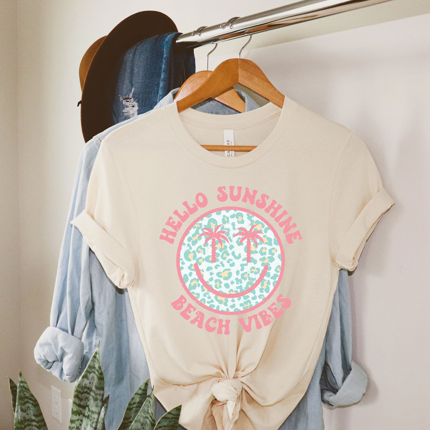 Hello Sunshine Leopard Smiley Face | Short Sleeve Graphic Tee