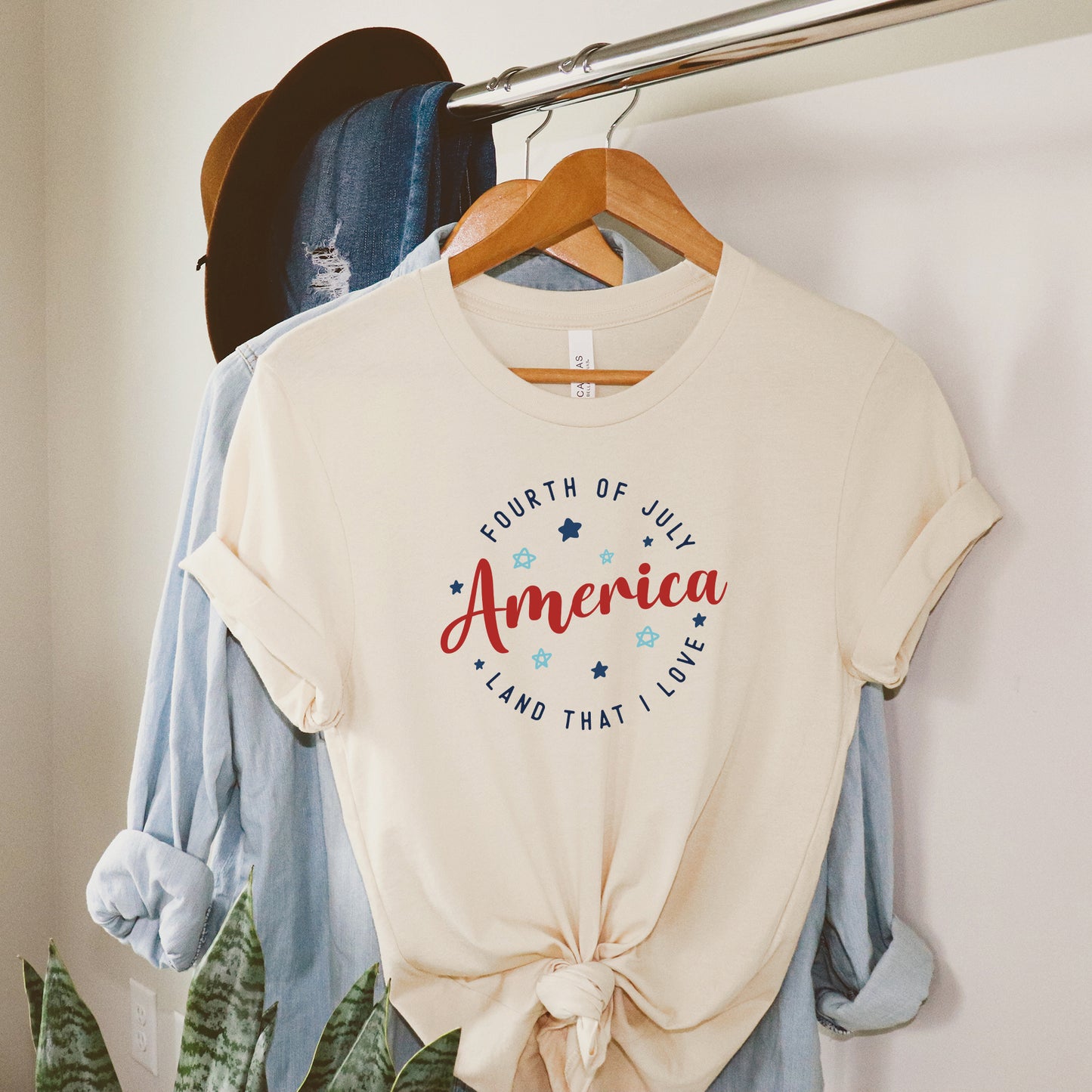 Land That I Love Colorful | Short Sleeve Graphic Tee