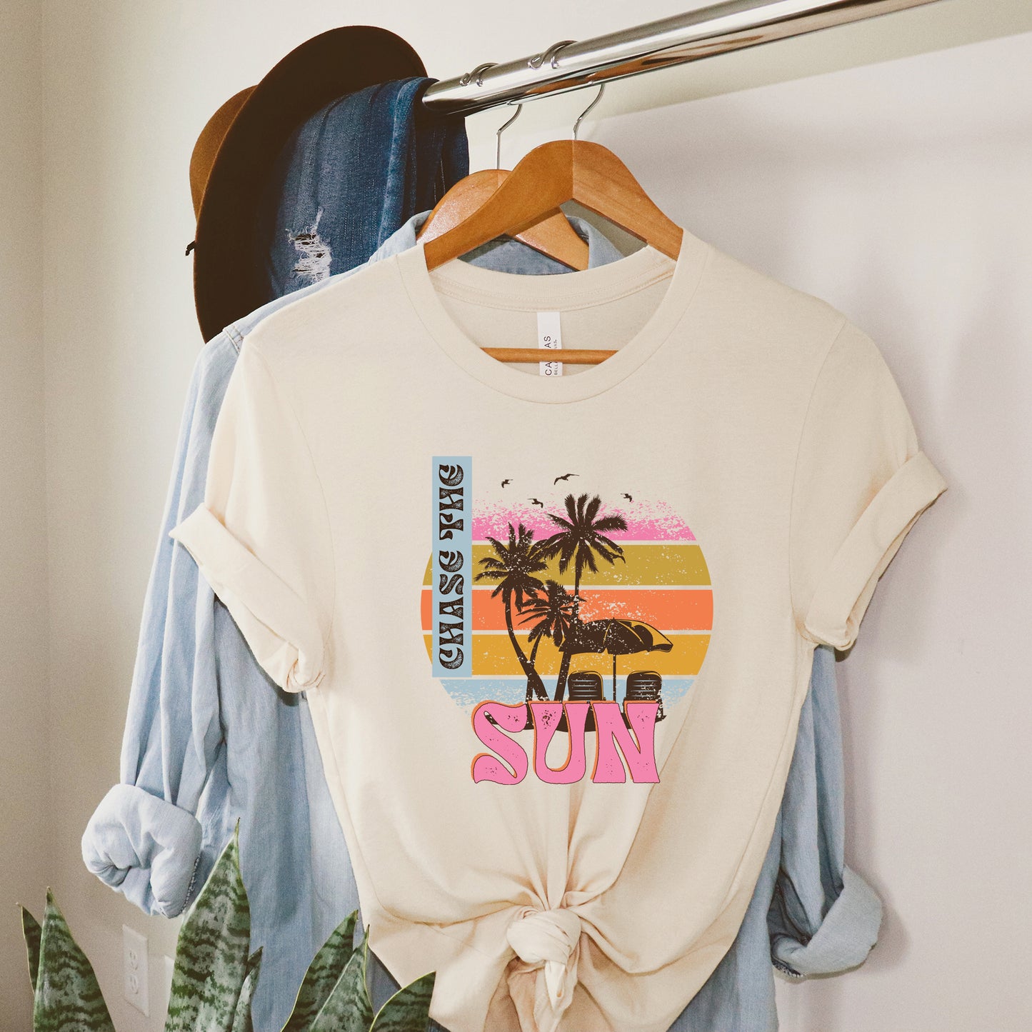Chase The Sun Vintage | Short Sleeve Graphic Tee