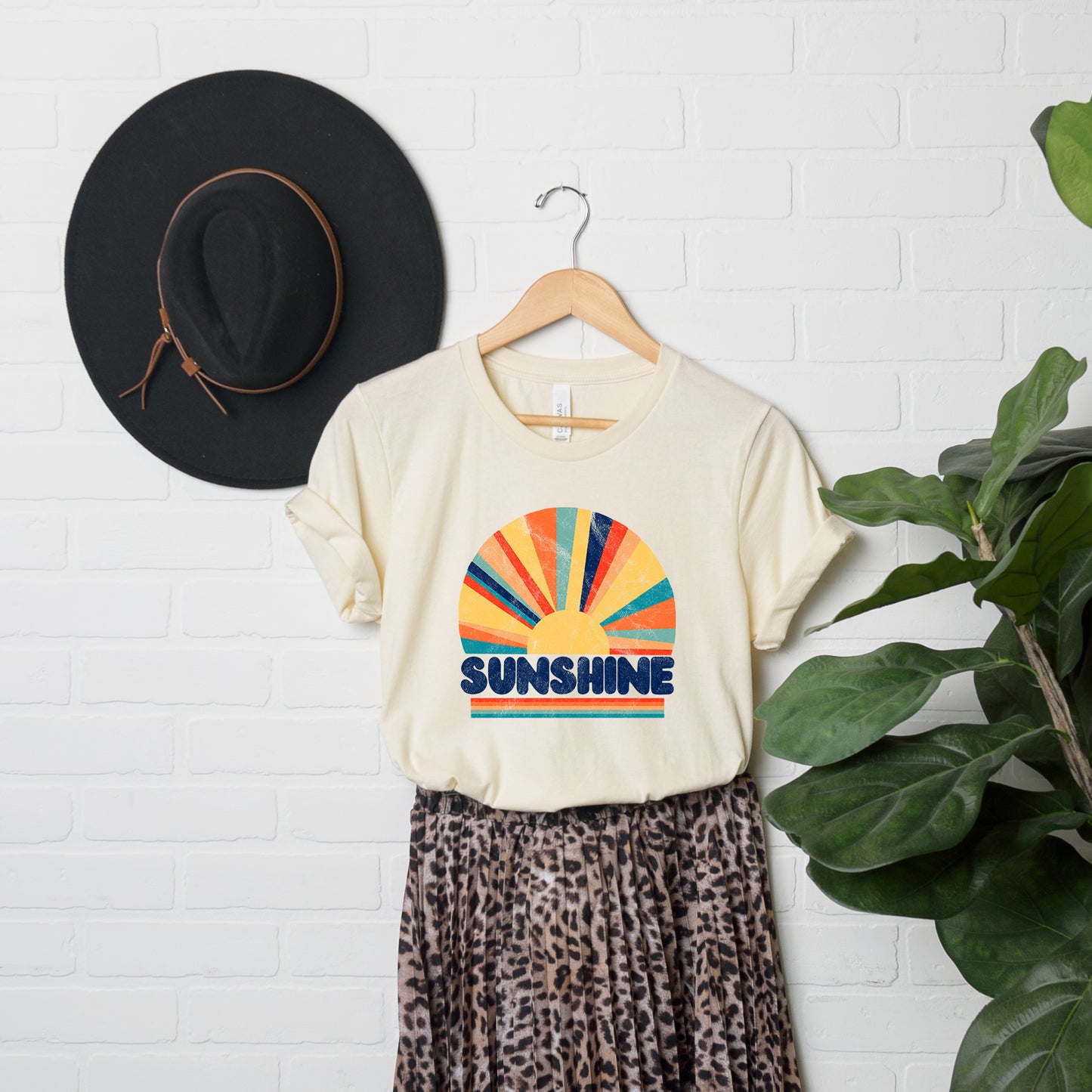 Retro Sunshine Rays | Short Sleeve Graphic Tee