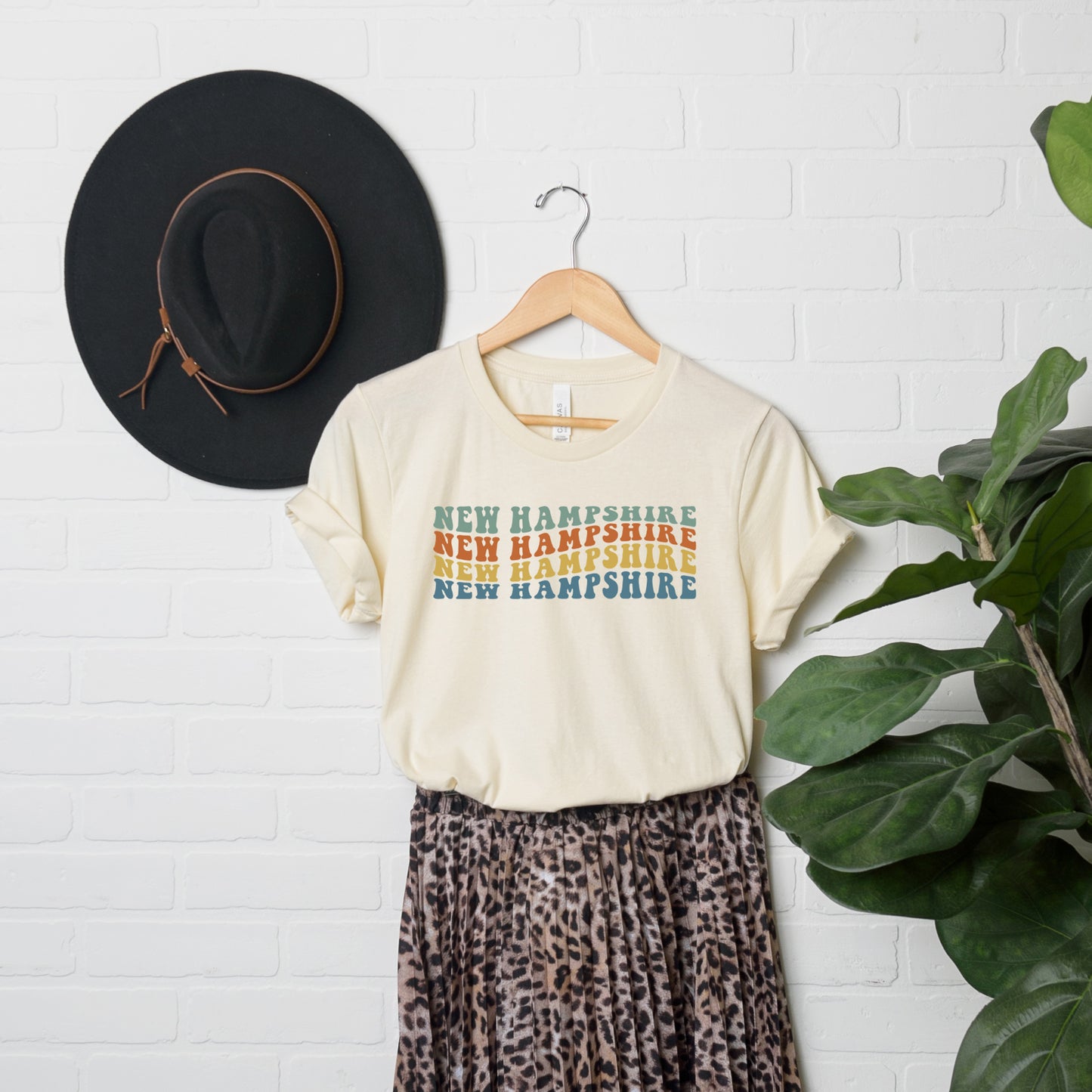 New Hampshire Retro Wavy | Short Sleeve Graphic Tee