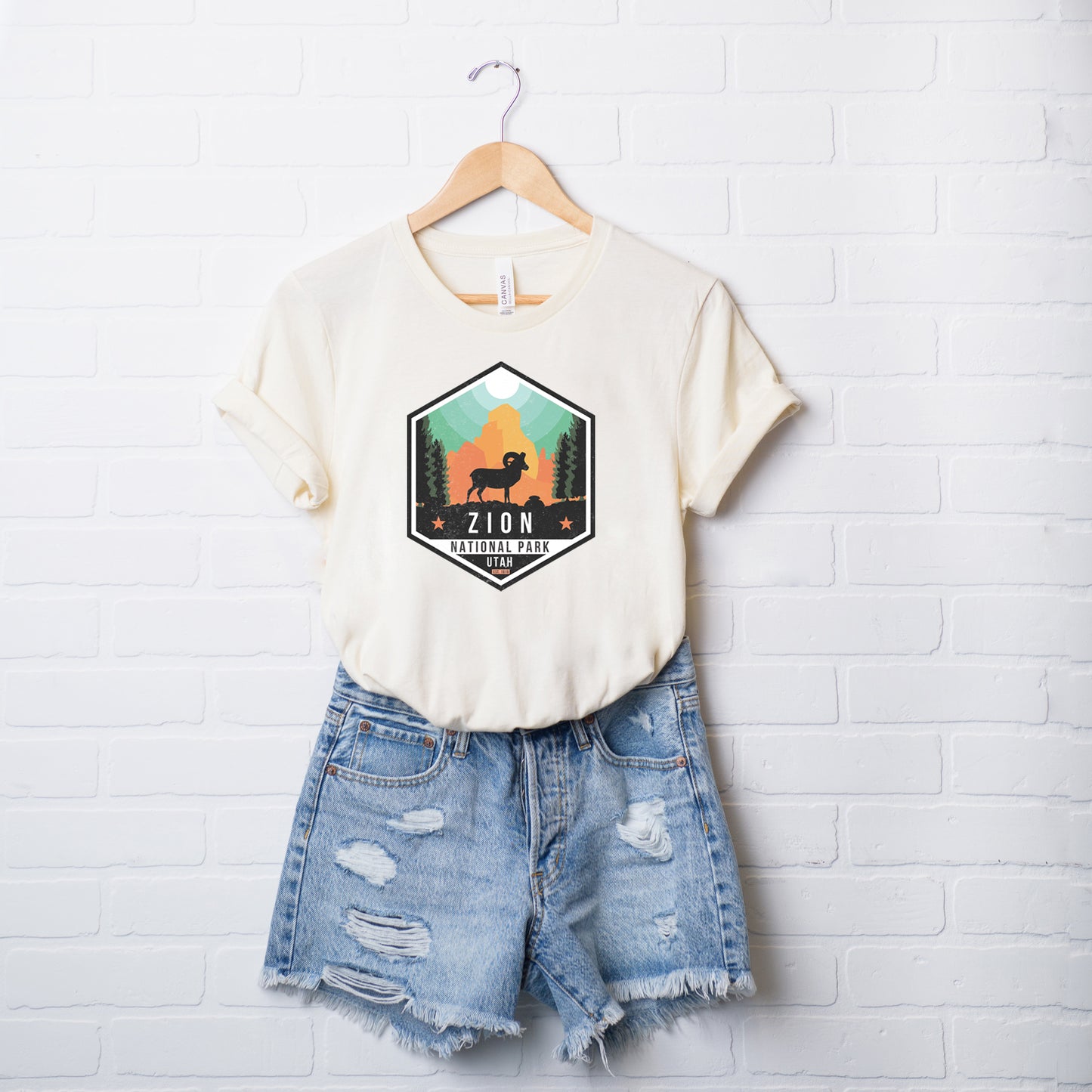 Zion National Park Badge | Short Sleeve Graphic Tee