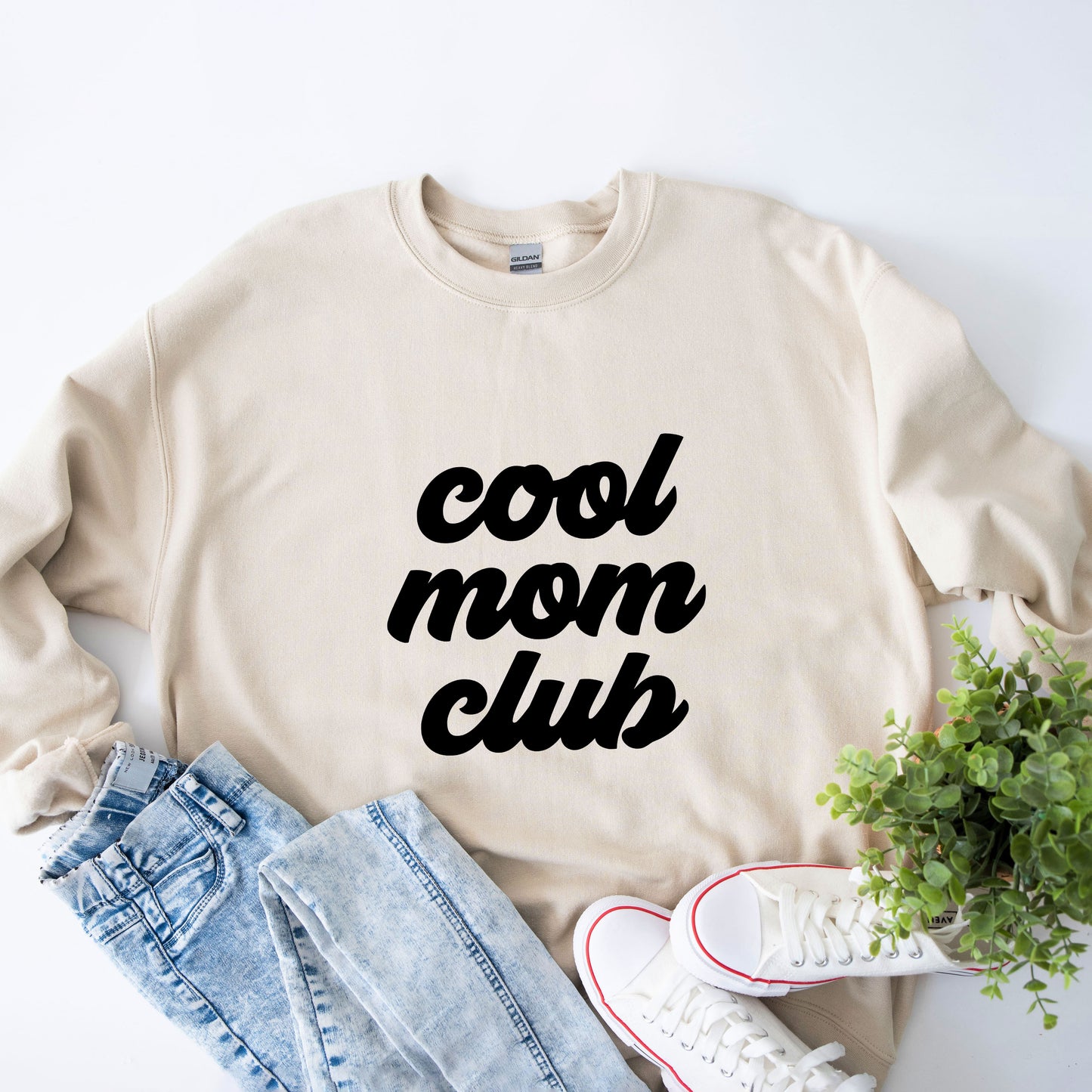 Cool Mom Club | Sweatshirt